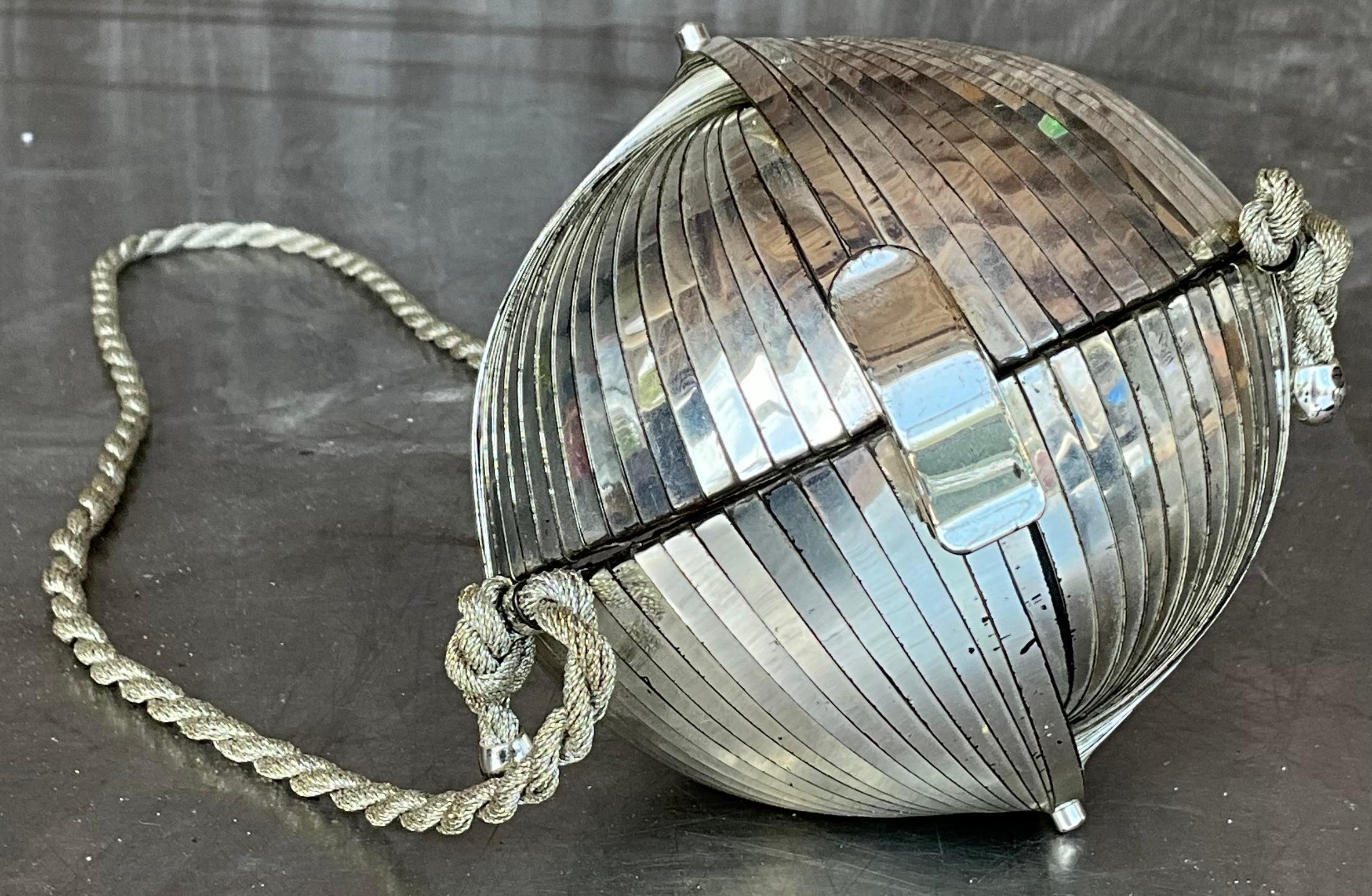 Vintage Retro Mirror Ball Clutch Crossbody Bag In Good Condition In Lake Worth Beach, FL