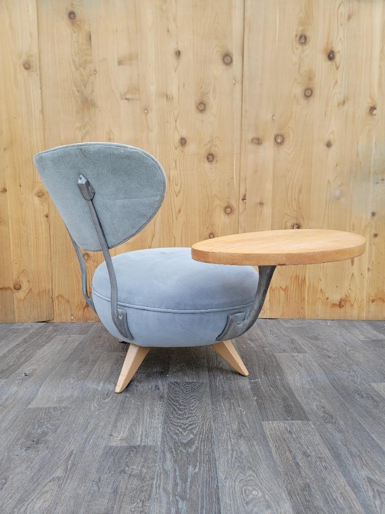 Retro Moderner drehbarer Vintage-Stuhl aus Galerkin mit angehängtem Beistelltisch  (Handgefertigt) im Angebot