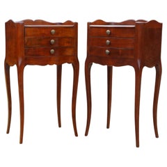 Paire de tables de chevet vintage rétro en noyer et châtaignier