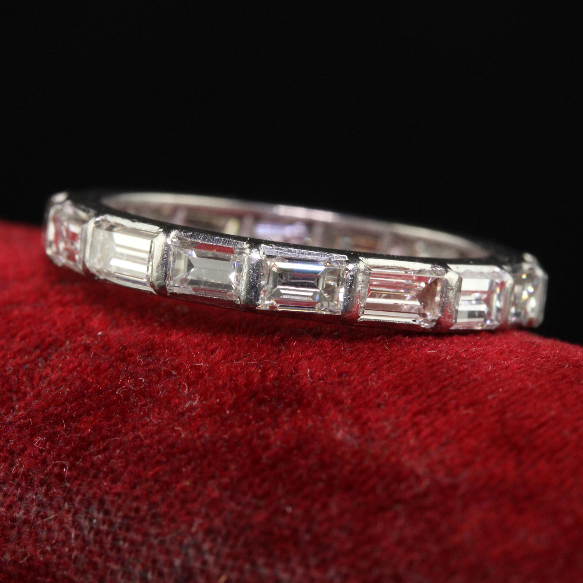 Vintage Retro Platinum Baguette Diamond East West Eternity Band - Size 7 In Good Condition For Sale In Great Neck, NY