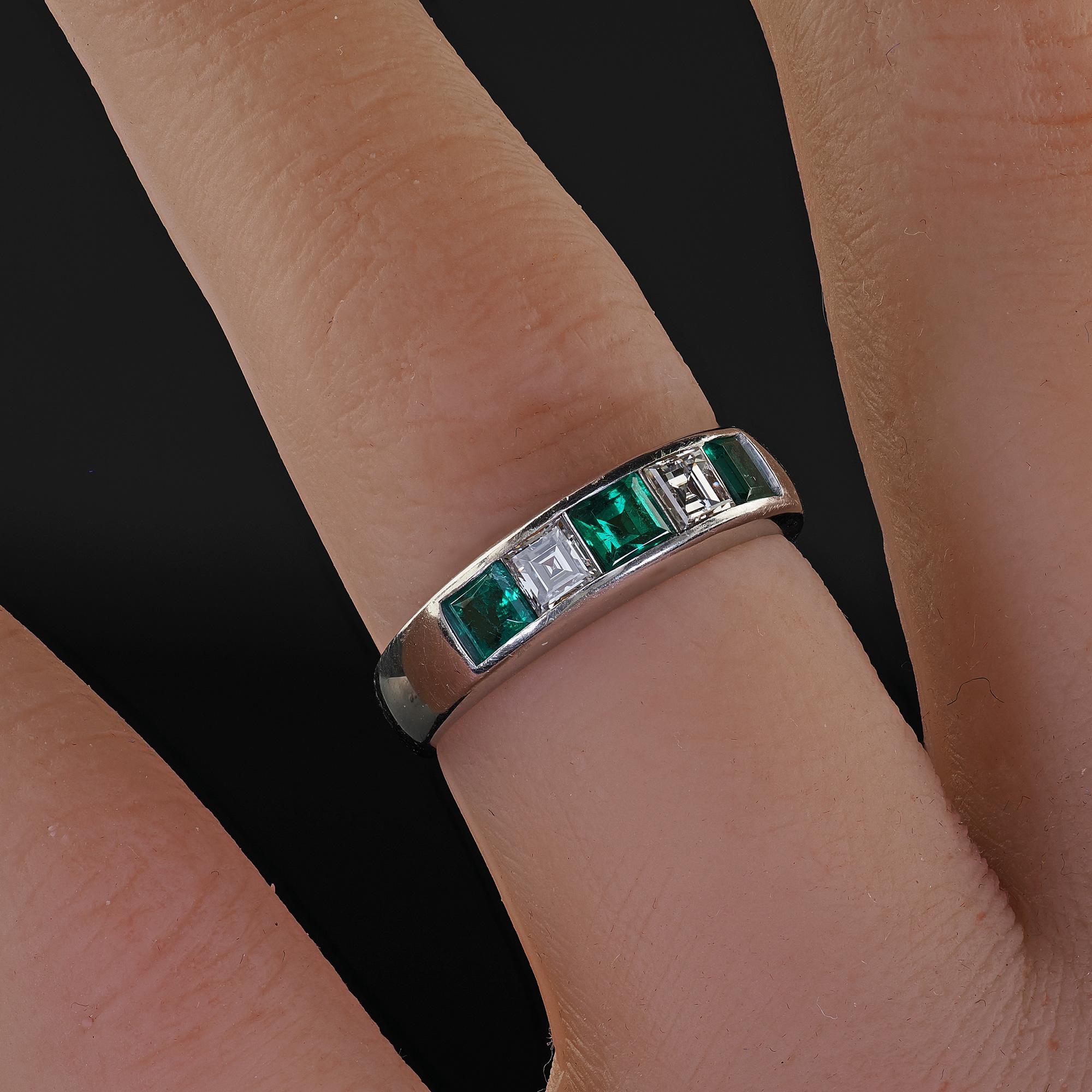 Vintage Retro Platinum Carre Cut Diamond and Emerald Wedding Band For Sale 5