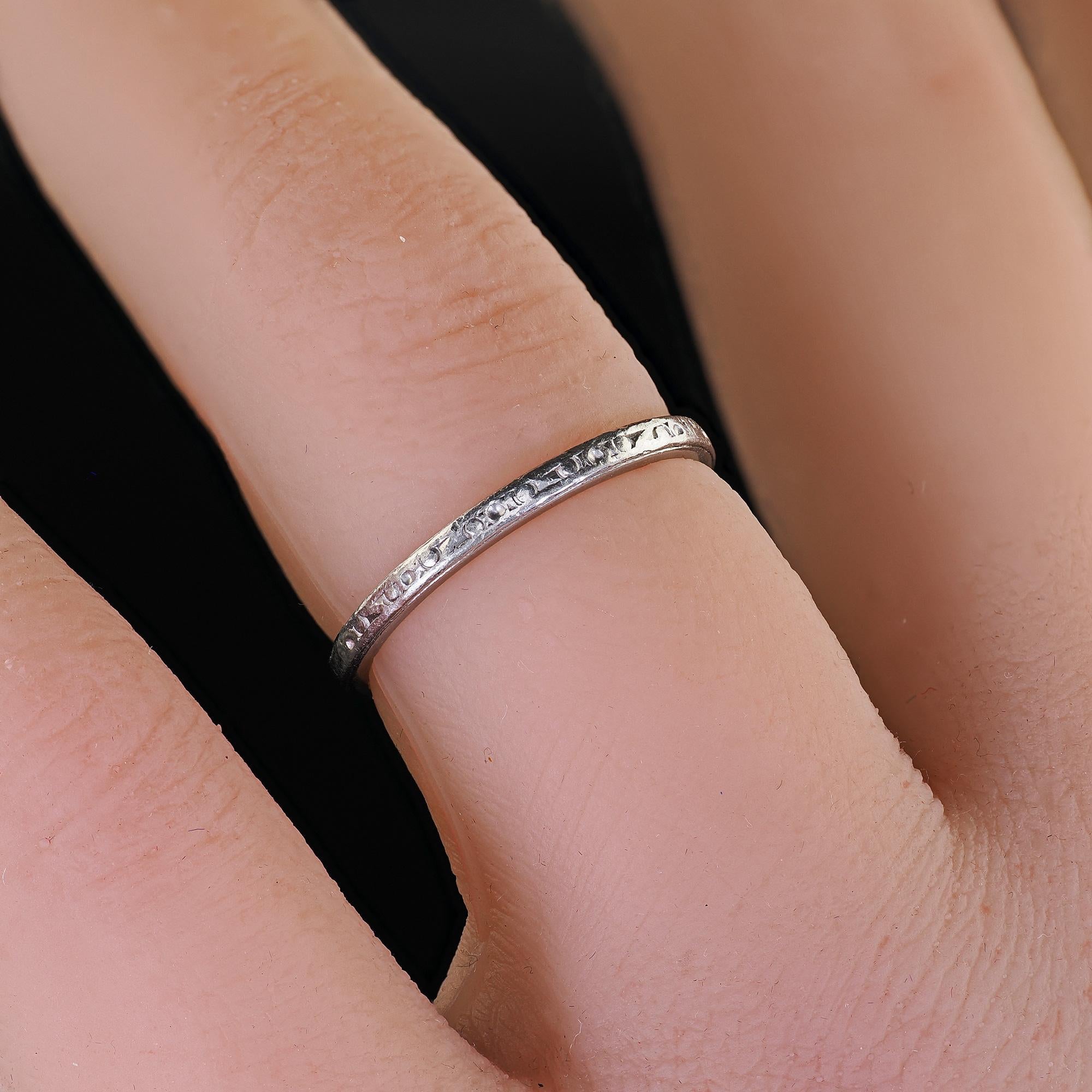 Vintage Retro Platinum Classic Engraved Wedding Band Ring - 5 1/4 For Sale 5