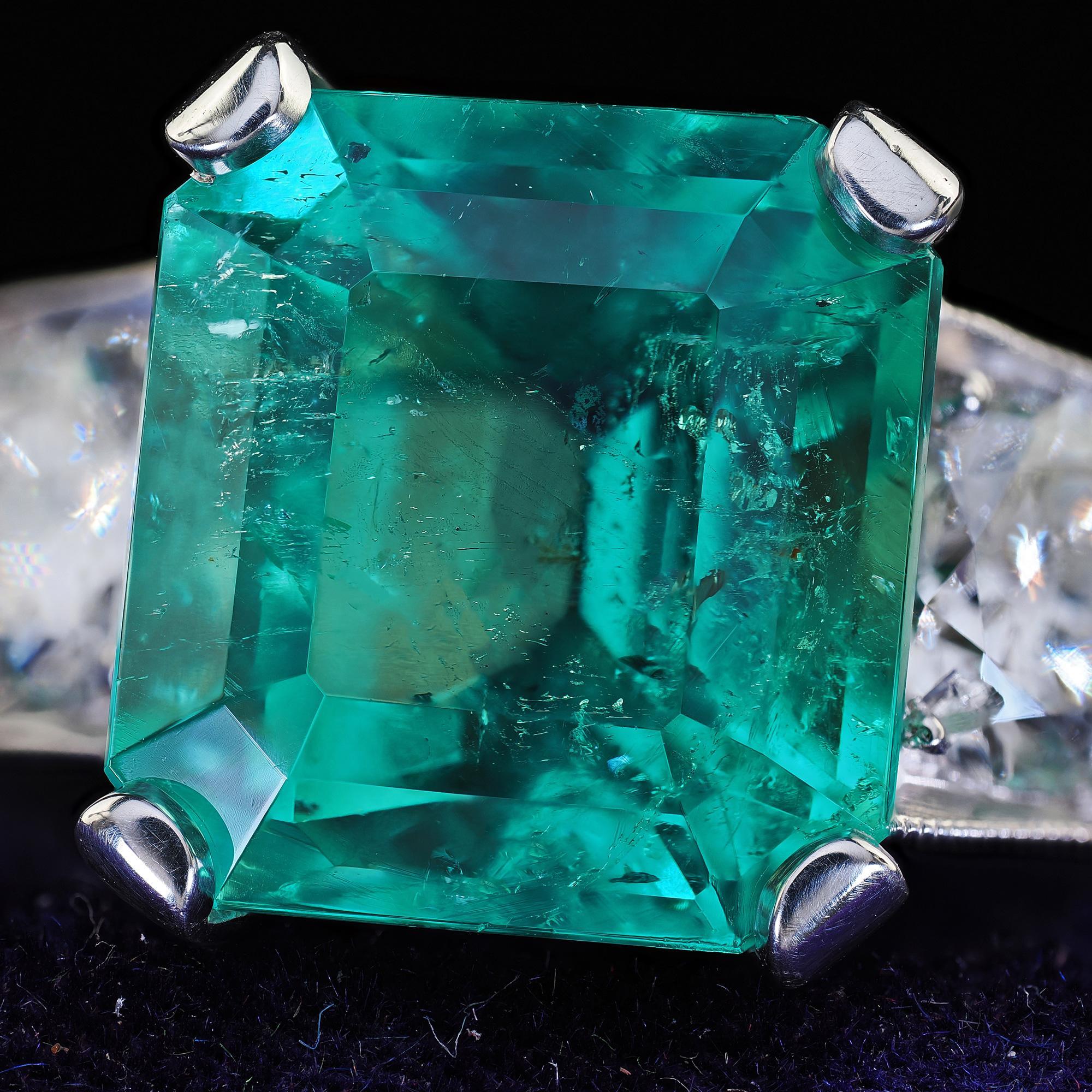 Vintage Retro Platinum Colombian Emerald and Diamond Engagement Ring - GIA For Sale 1