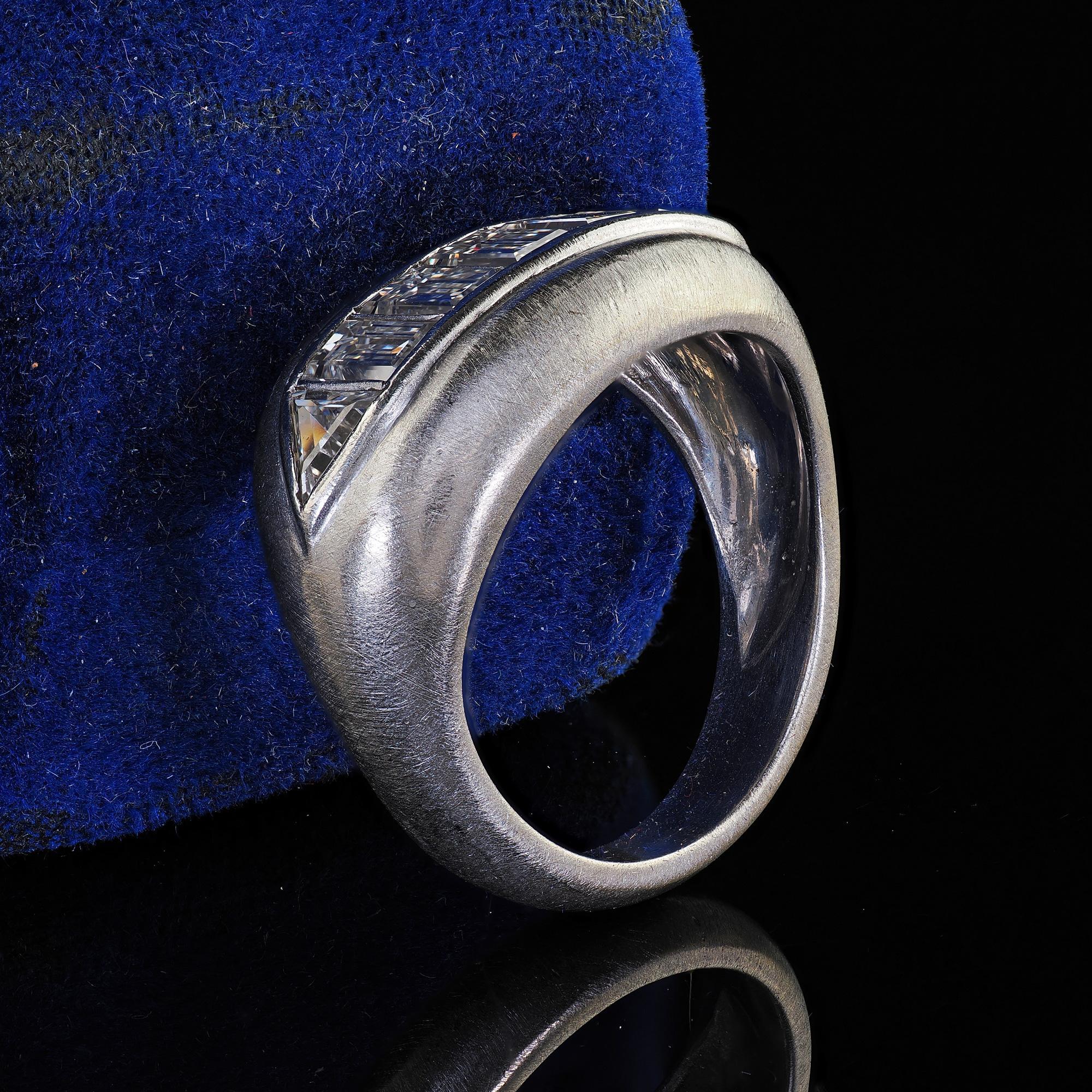 Emerald Cut Vintage Retro Platinum Emerald and Trillion Cut Diamond Wide Cocktail Ring For Sale