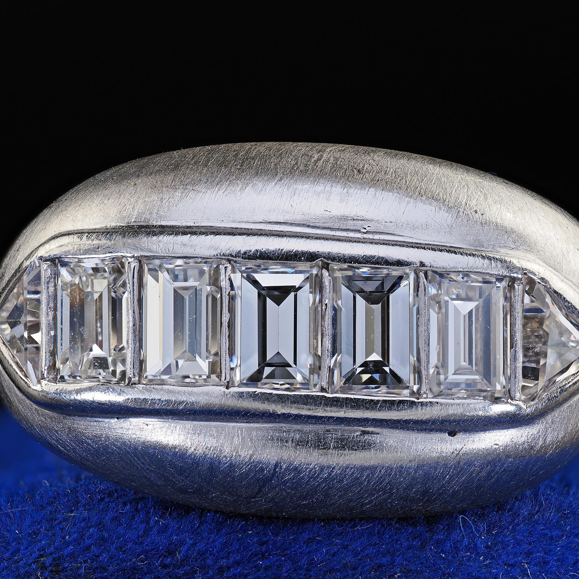Vintage Retro Platinum Emerald and Trillion Cut Diamond Wide Cocktail Ring For Sale 1