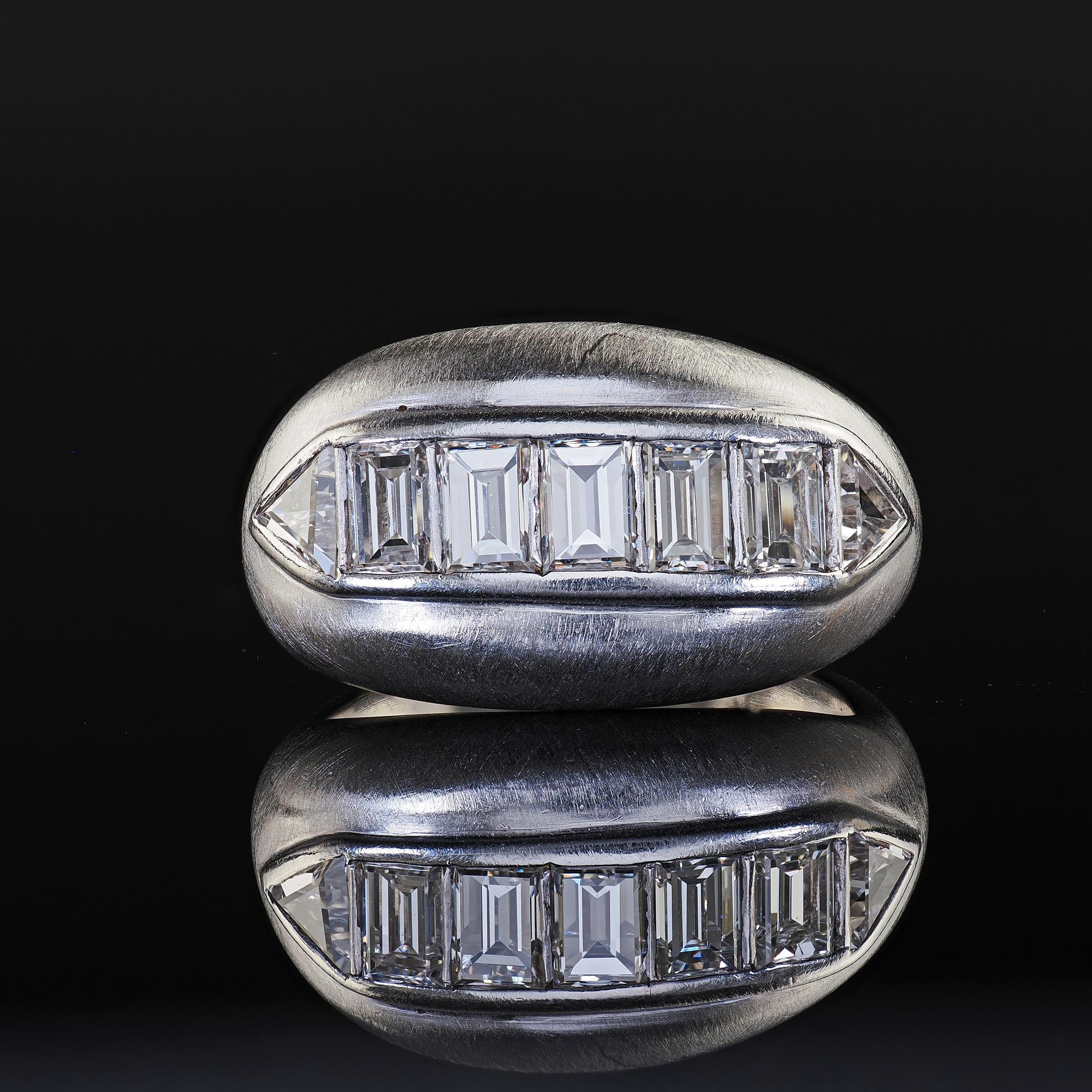 Vintage Retro Platinum Emerald and Trillion Cut Diamond Wide Cocktail Ring For Sale 2