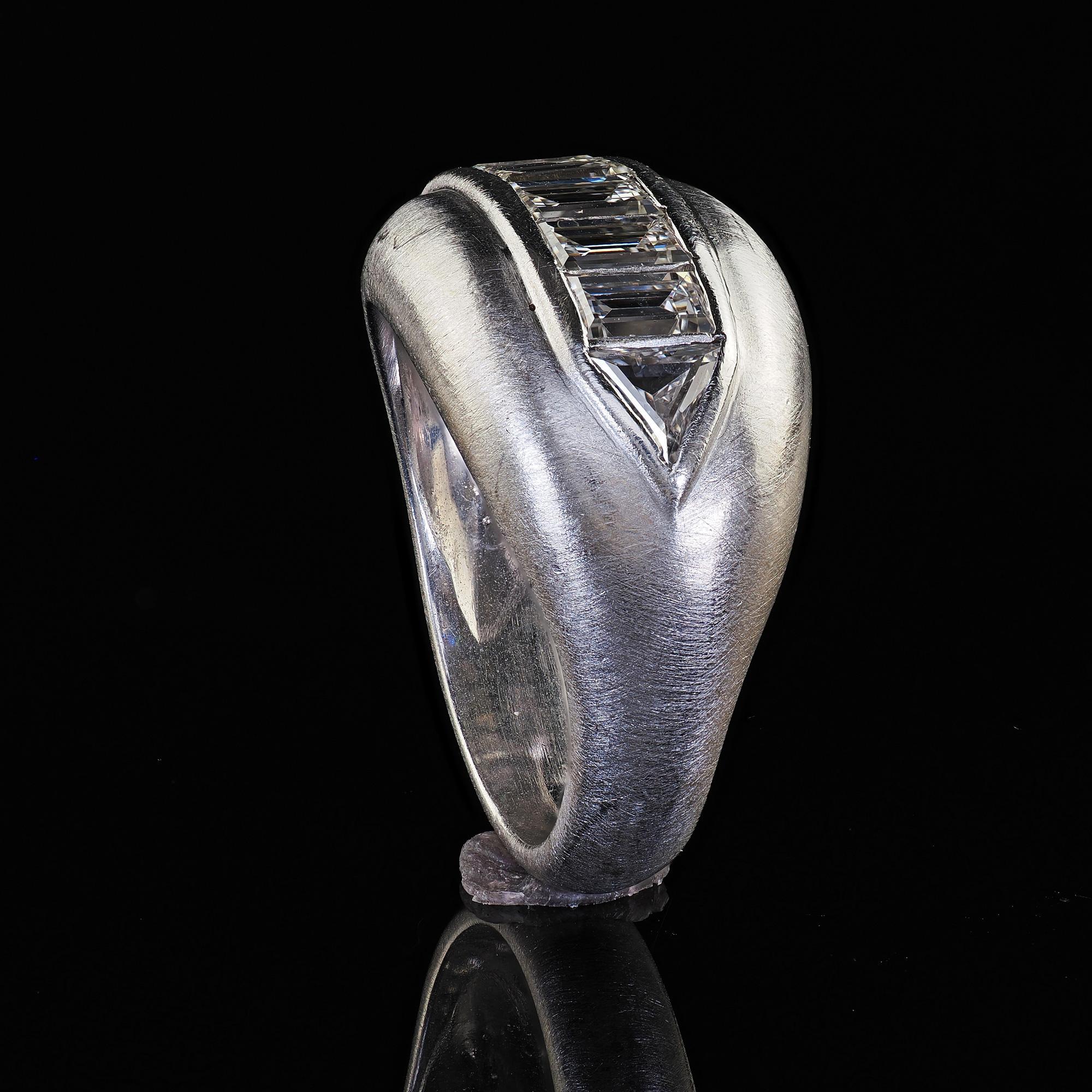 Vintage Retro Platinum Emerald and Trillion Cut Diamond Wide Cocktail Ring For Sale 4