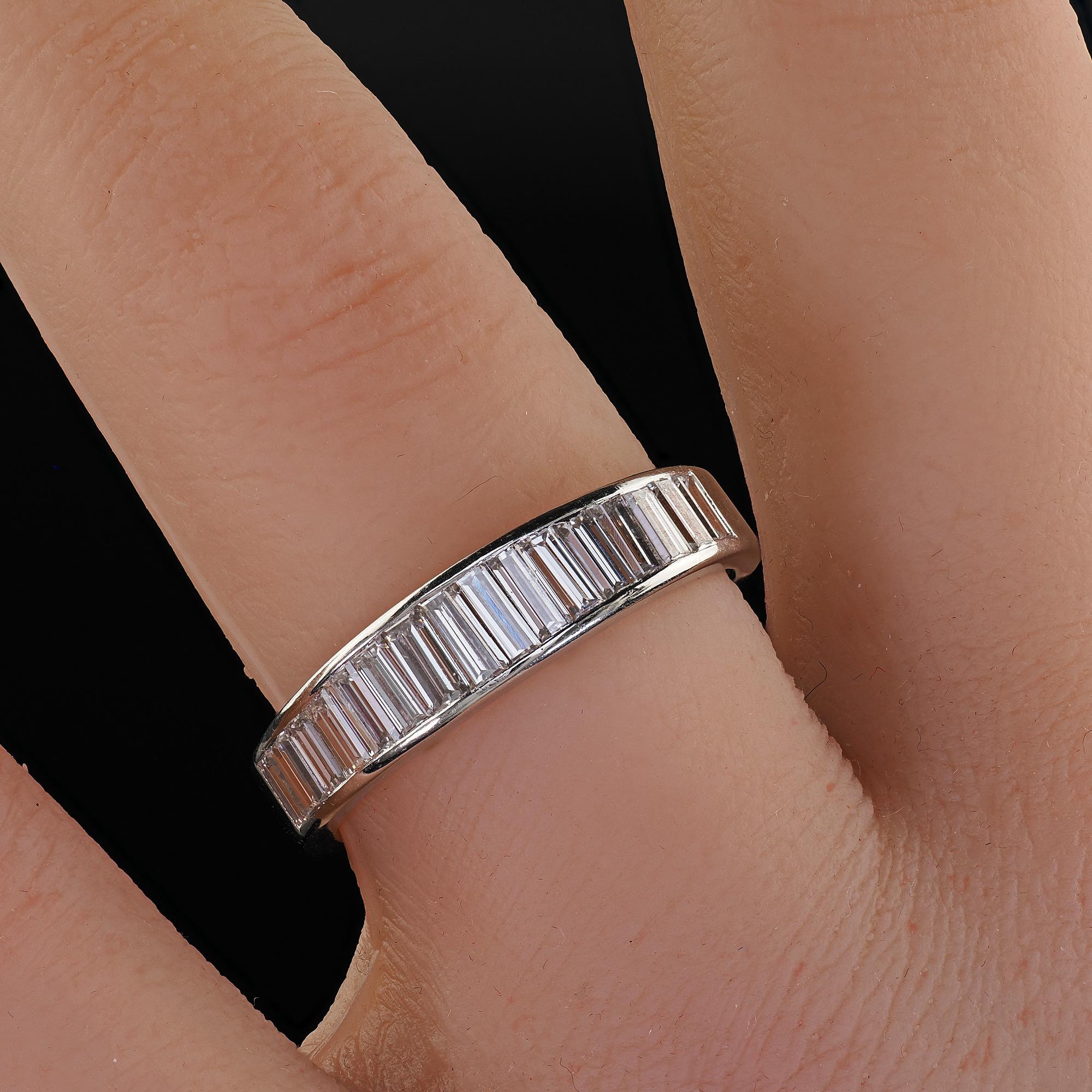 Vintage Retro Platin abgestufter Baguette-Diamant-Hochzeitsring, Vintage im Angebot 5