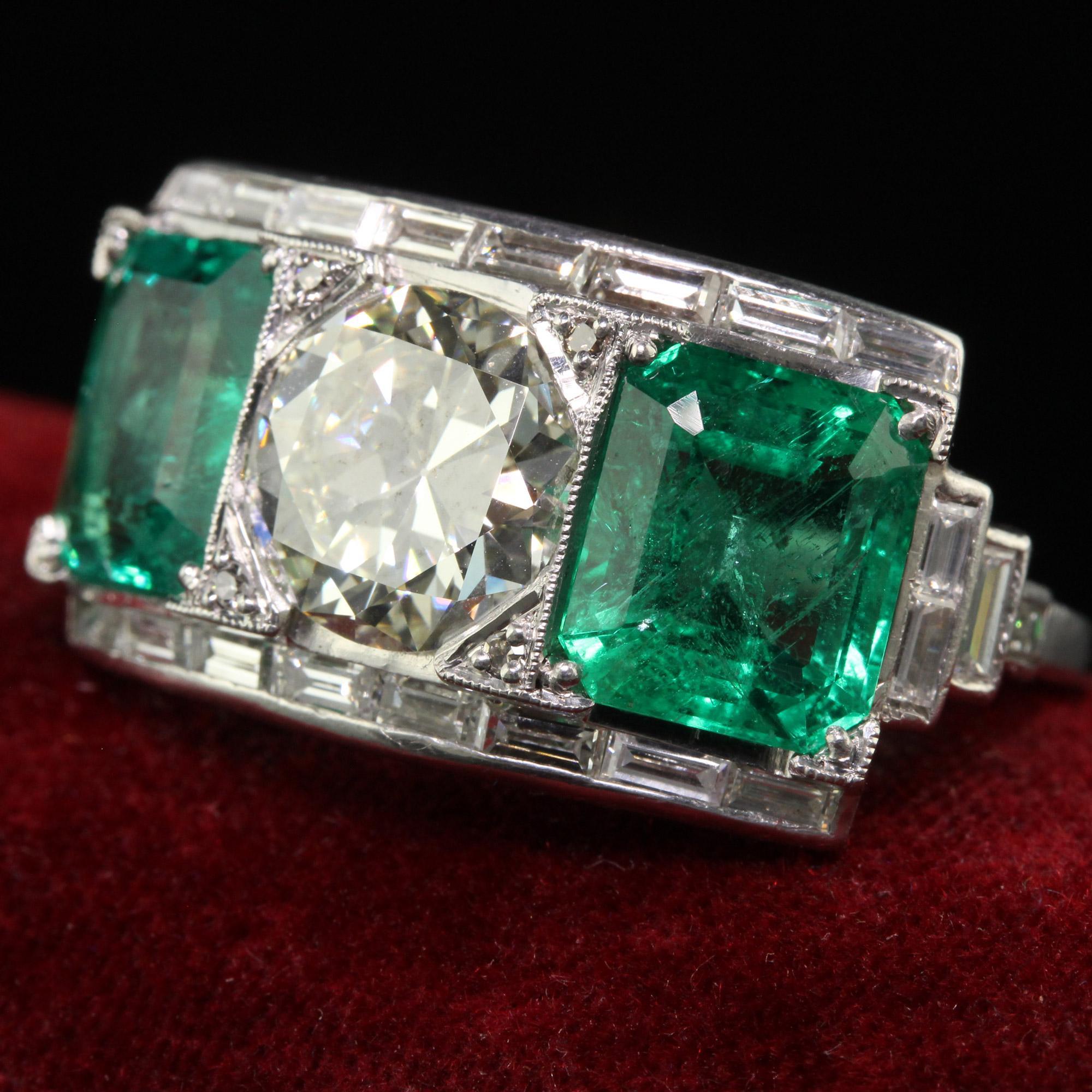 Vintage Retro Platinum Old Cut Diamond and Emerald Three Stone Ring - GIA/AGL In Good Condition For Sale In Great Neck, NY