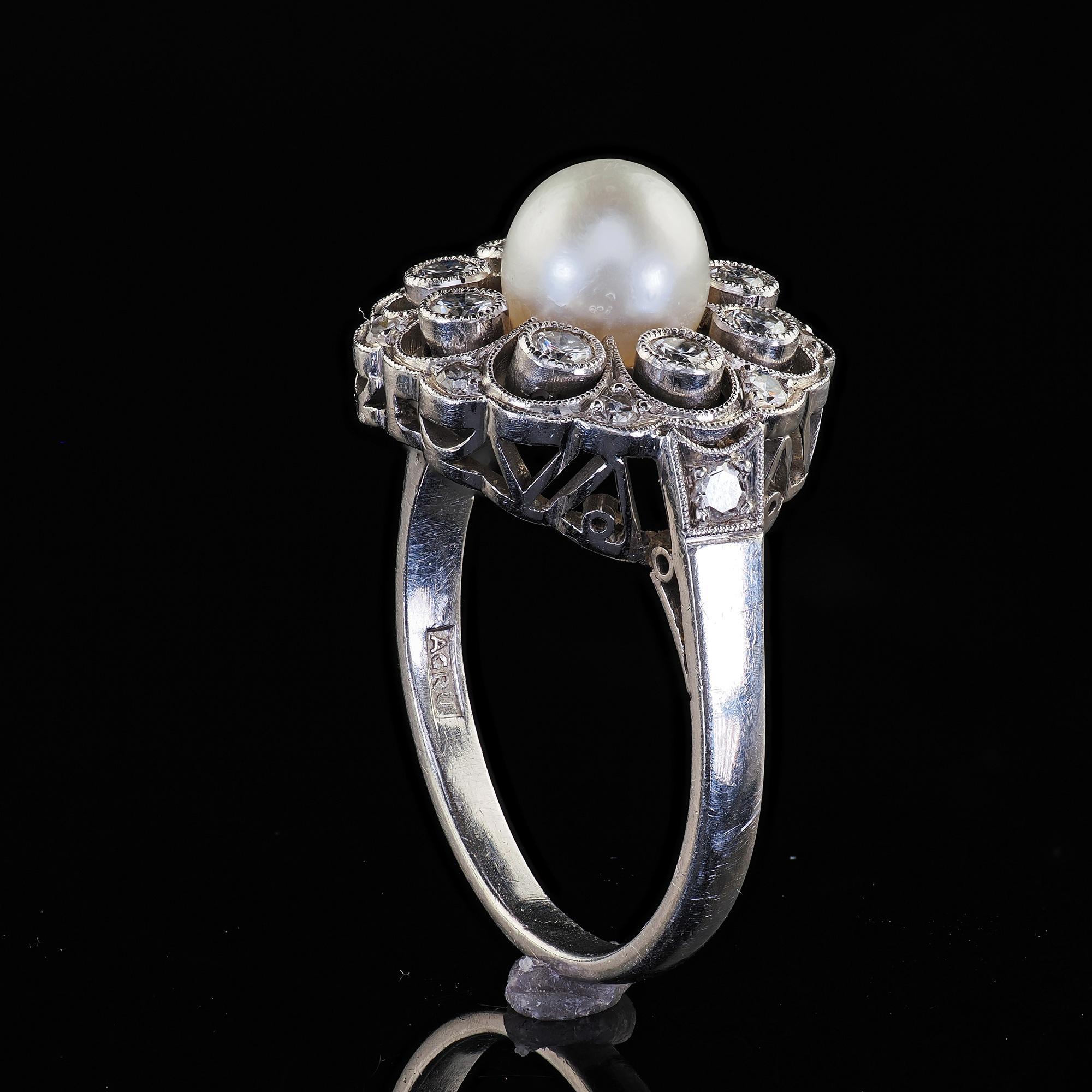 Vintage Retro Platinum Pearl and Old Cut Diamond Filigree Cocktail Ring For Sale 4