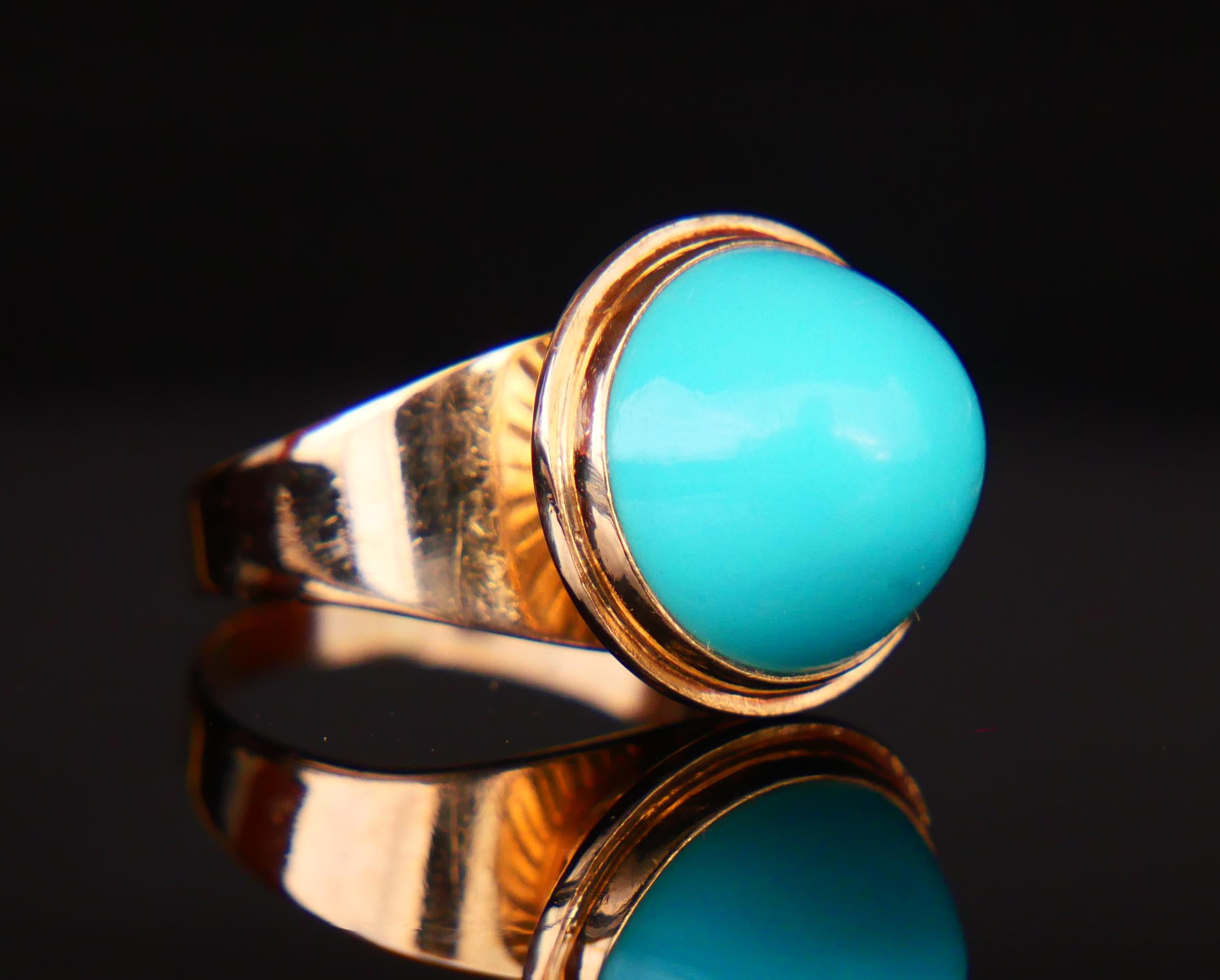 Cabochon Vintage Retro Ring 10ct Persian Turquoise solid 18K Yellow Gold ØUS 4.75 / 5gr. For Sale