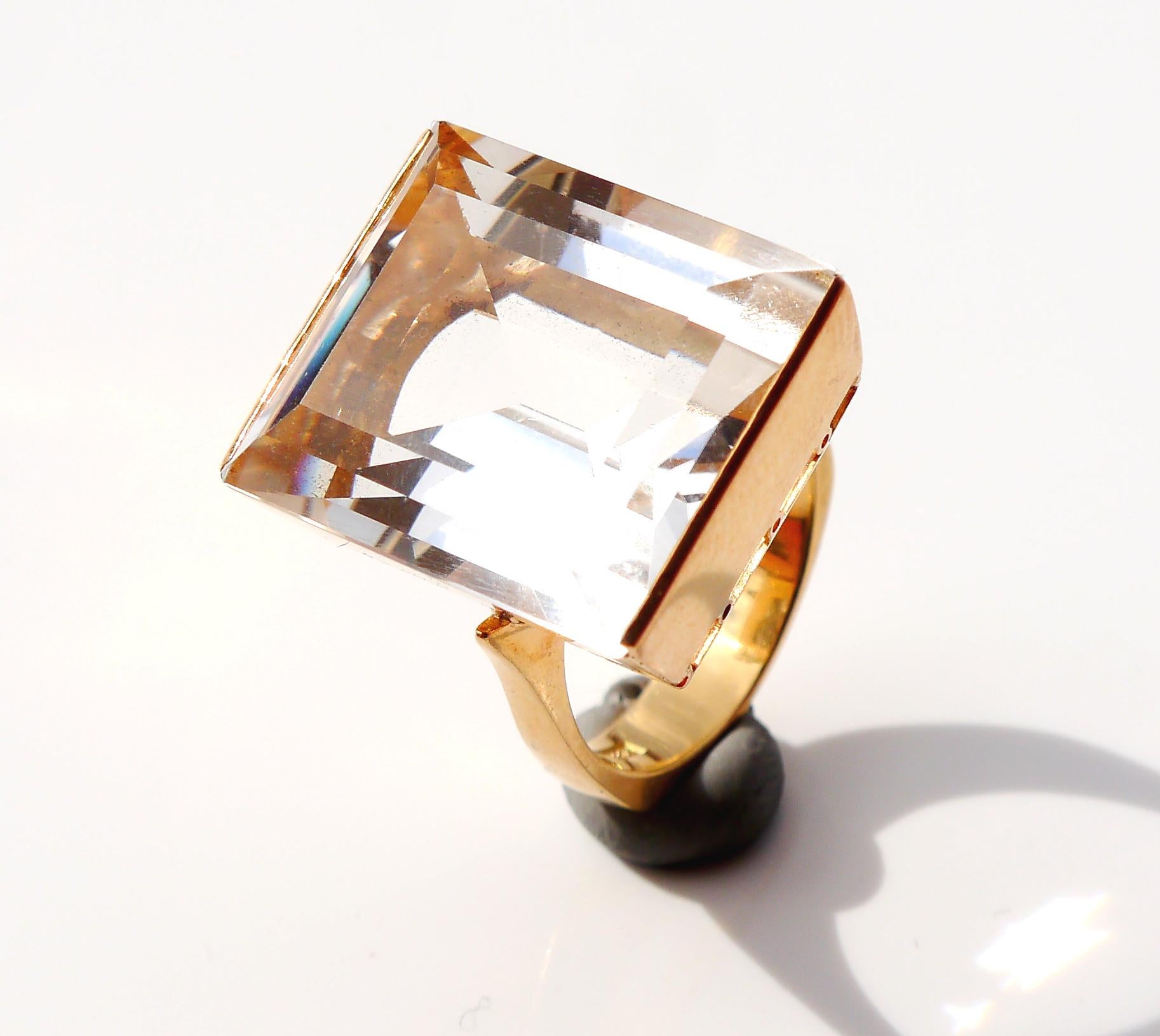 Vintage Retro Ring natural 30ct Rock Crystal / Quartz 18K Gold Ø7.75 US /14.5gr For Sale 6