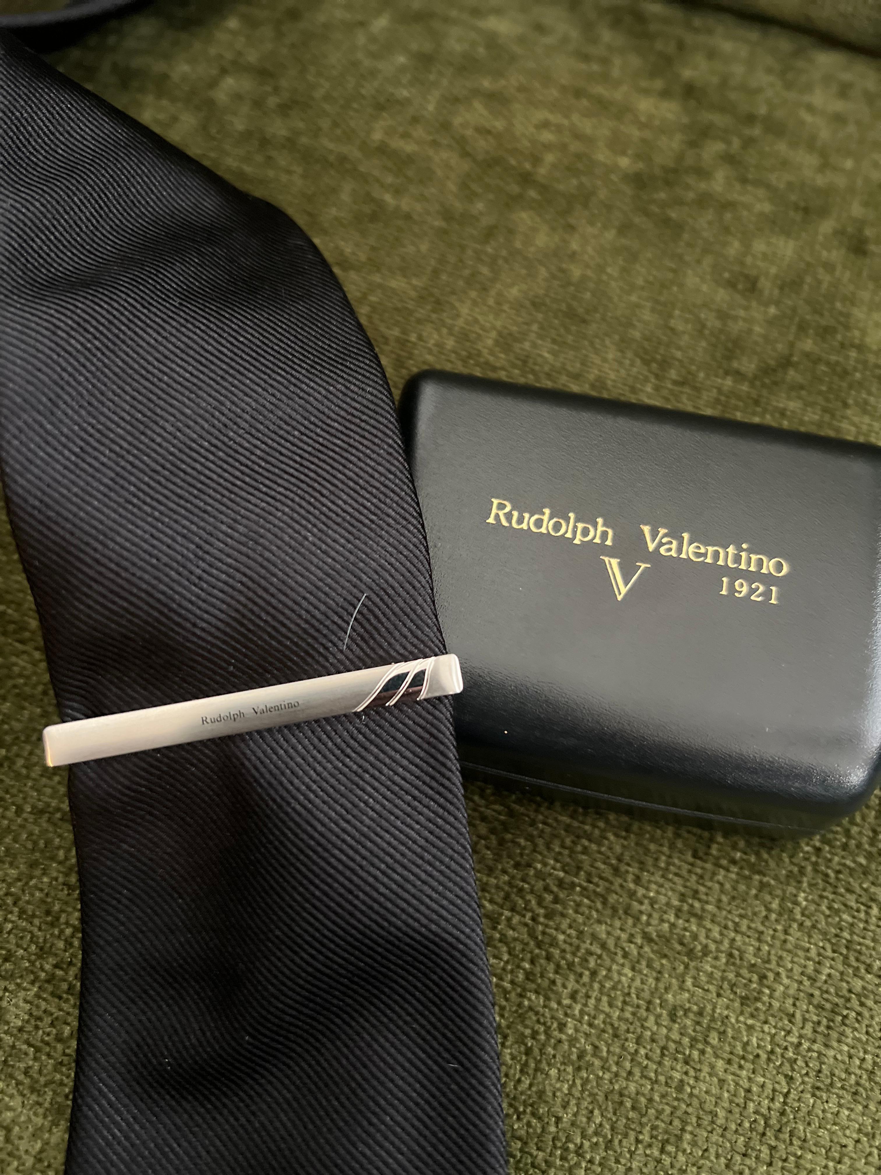 Vintage Retro Rudolph Valentino Tie Tack Clip In Original Case Circa 1980 en vente 6
