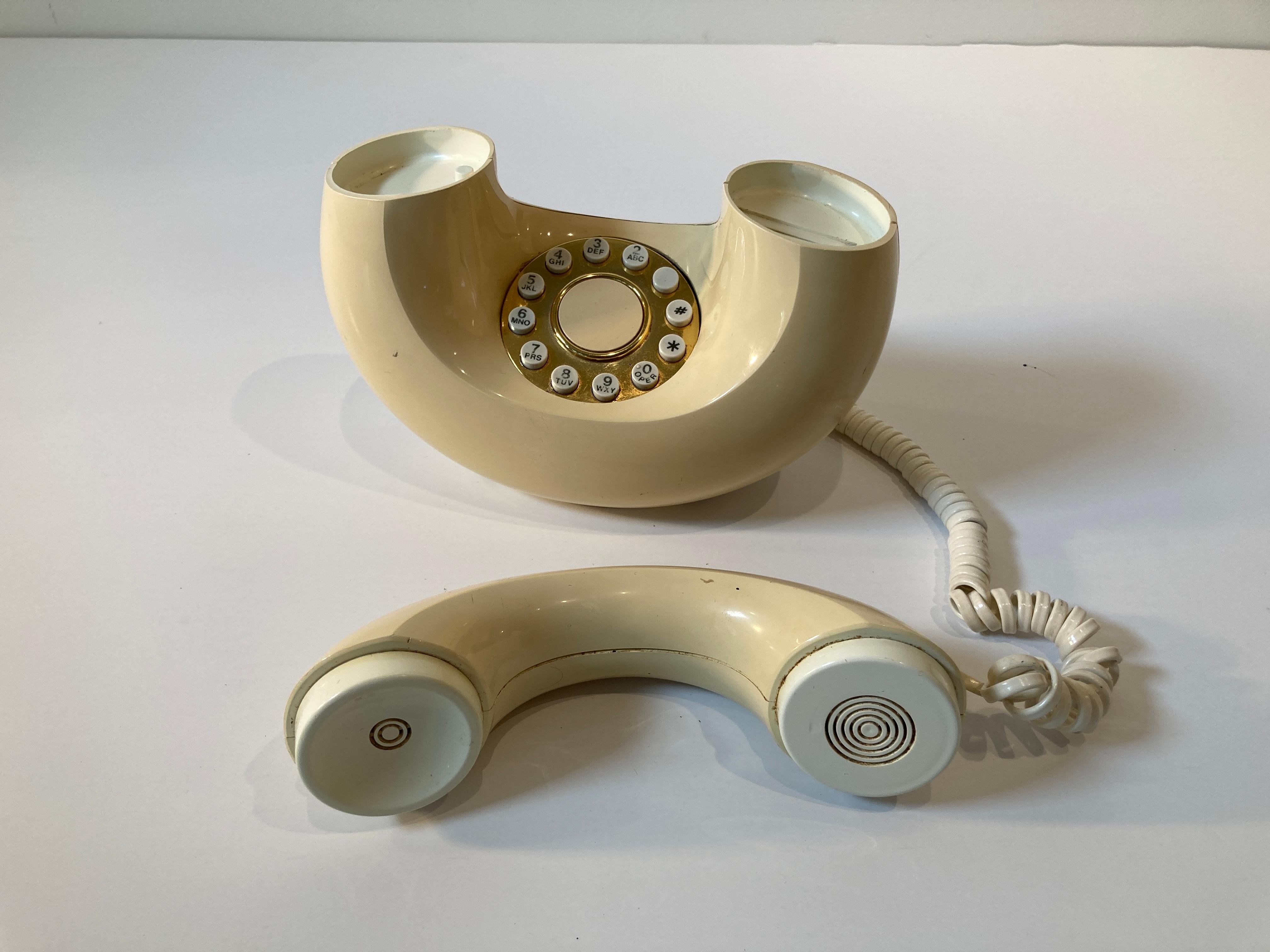 Vintage Retro Sculptura Donut Phone Vanilla Color, 60's-70's In Good Condition In North Hollywood, CA