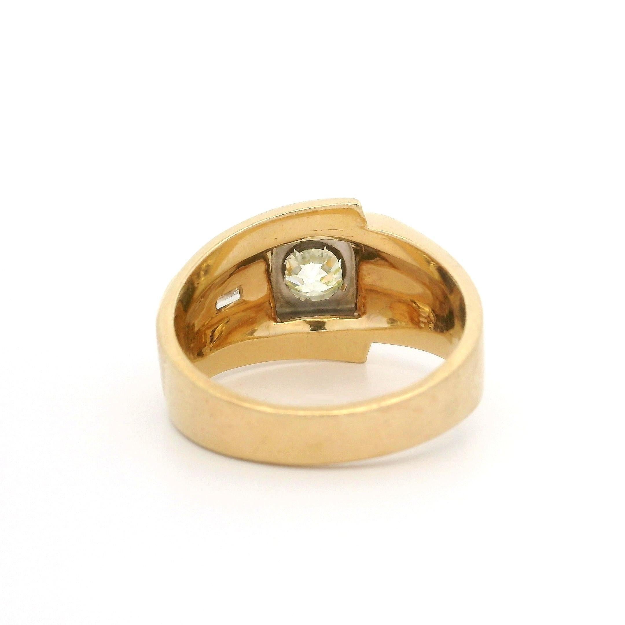 Vintage Retro Solid Gold 0.65ctw Old European Baguette Diamond Buckle Band Ring For Sale 7