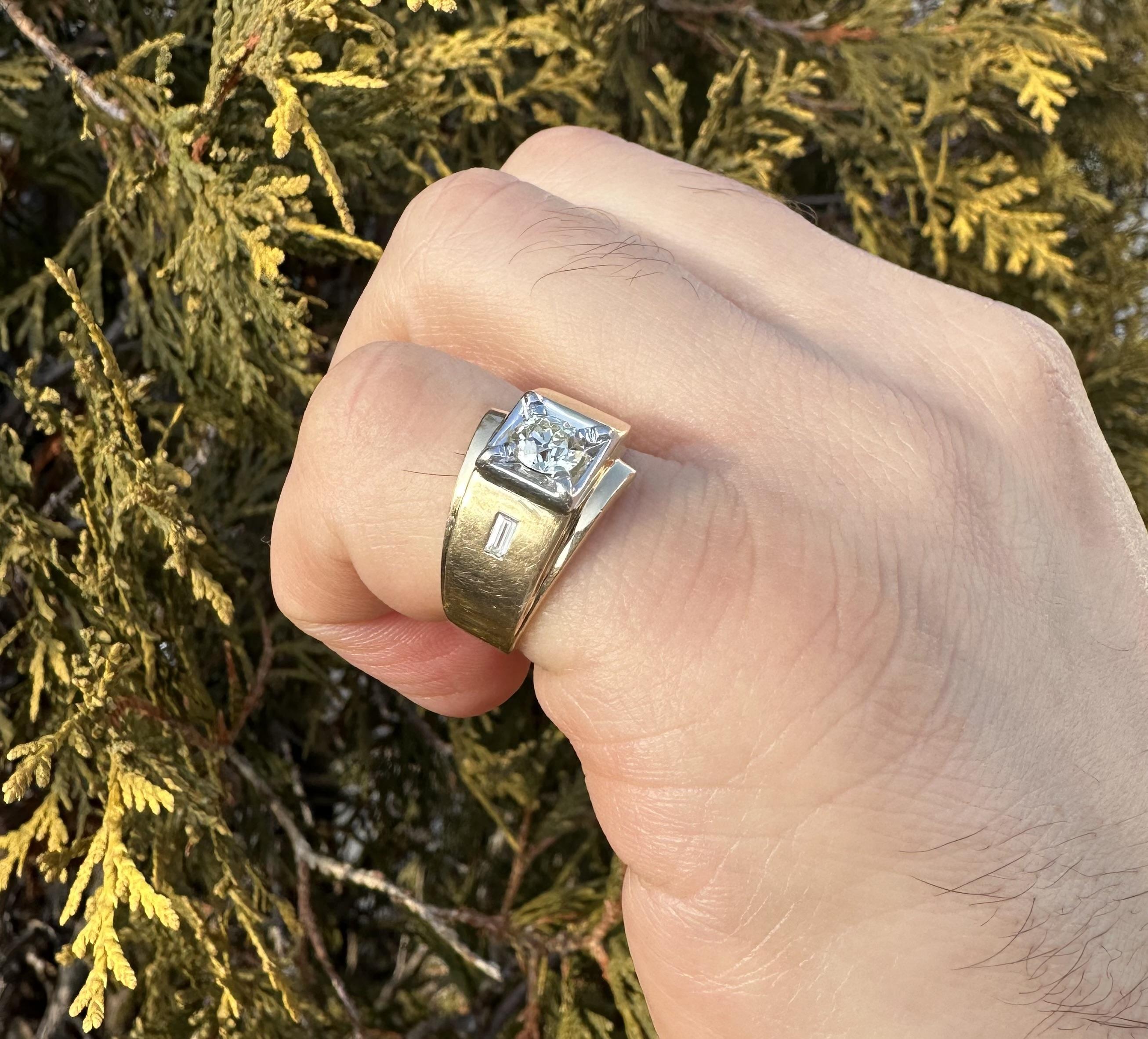 Vintage Retro Solid Gold 0.65ctw Old European Baguette Diamond Buckle Band Ring For Sale 8