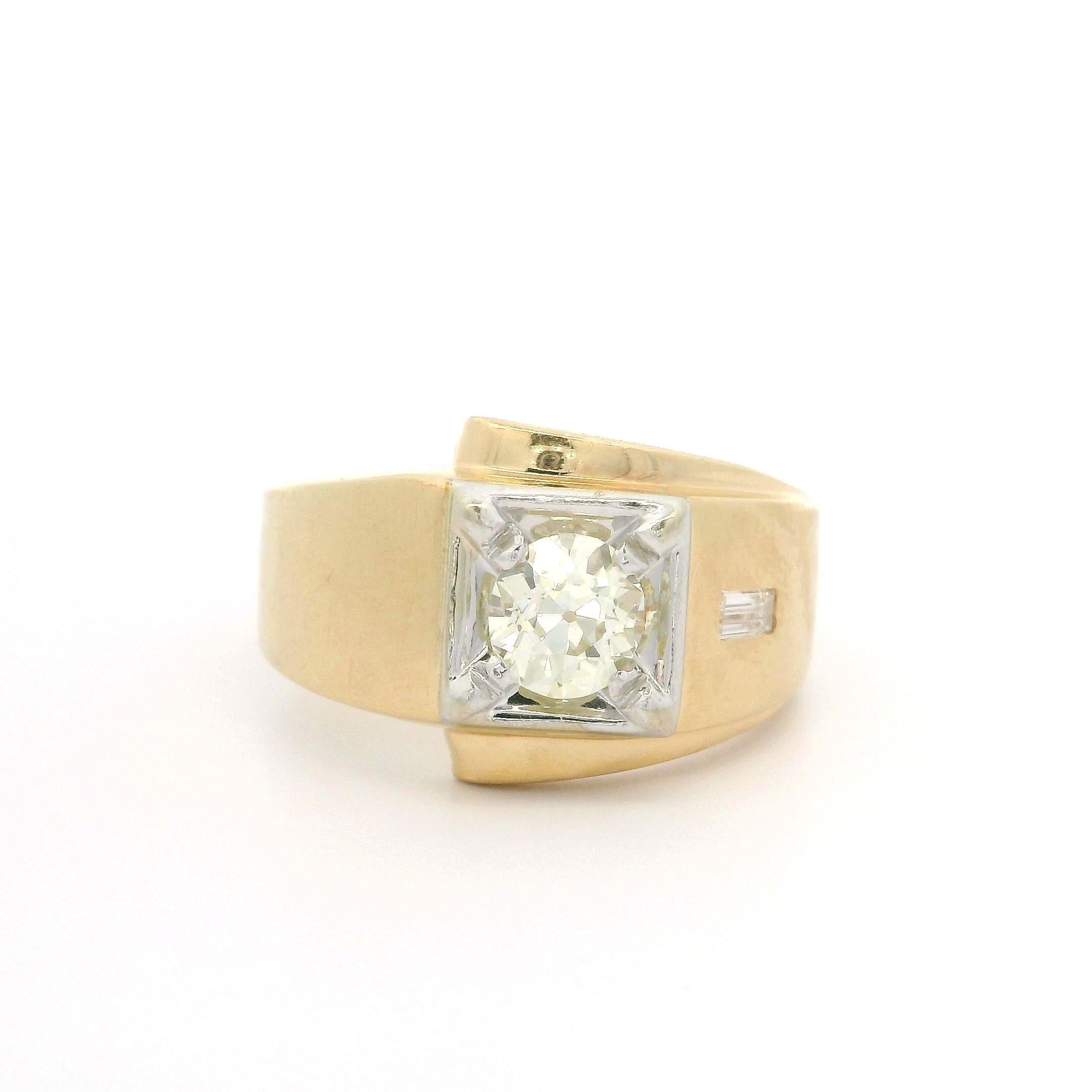 Vintage Retro Solid Gold 0.65ctw Old European Baguette Diamond Buckle Band Ring For Sale