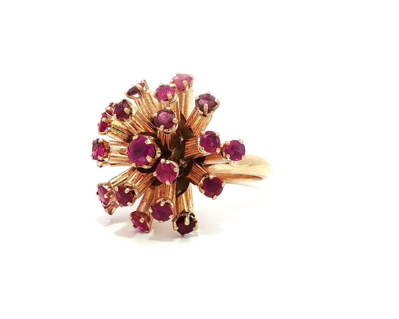 Vintage Retro Solid Yellow Gold Large 2.40ctw Round Ruby Sputnik Domed Ring For Sale 2