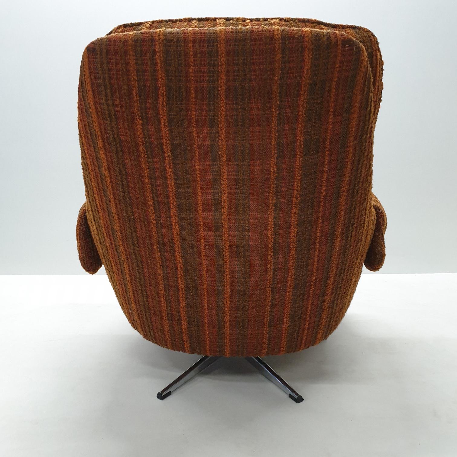 Vintage Retro Swivel Egg Lounge Chair, 1970s For Sale 2