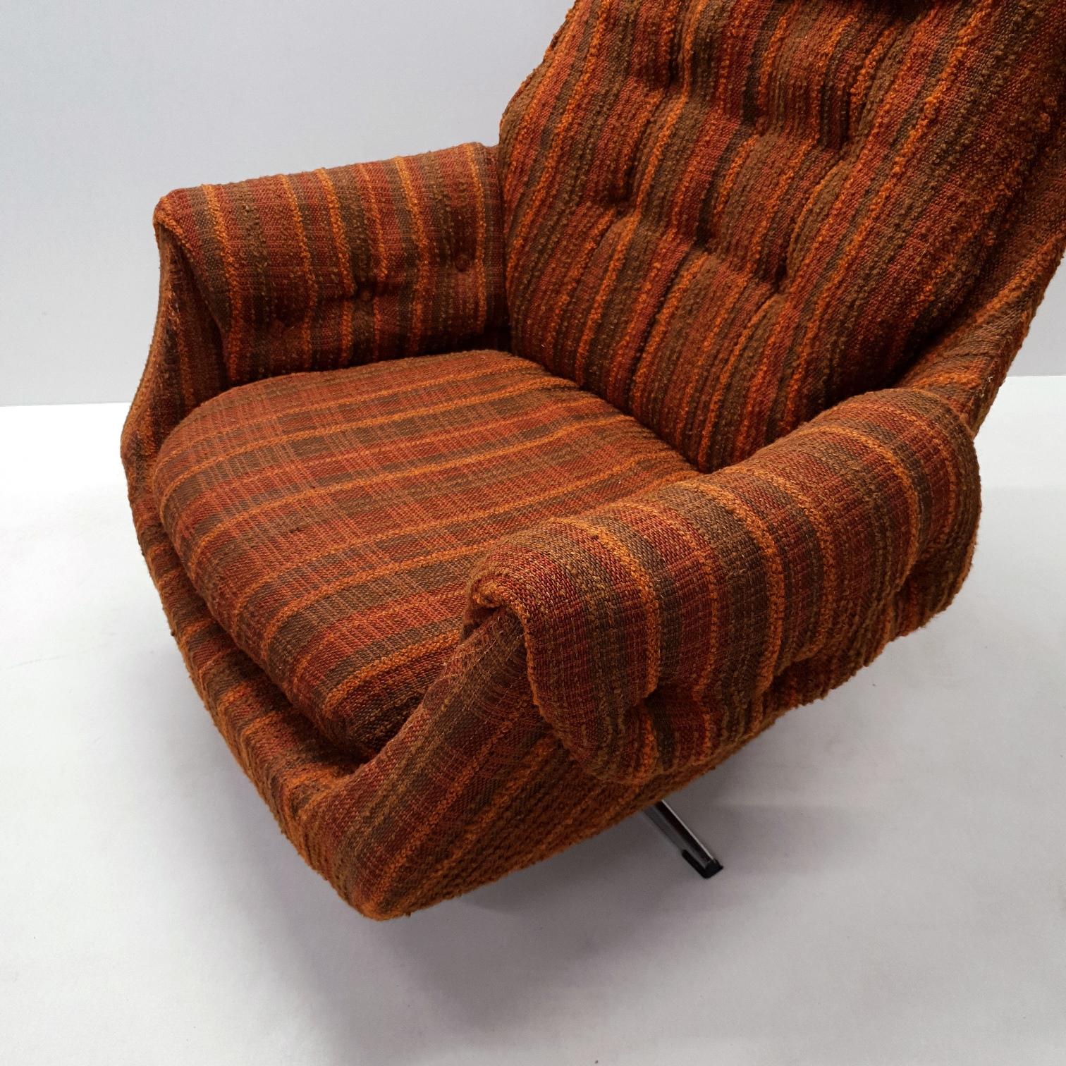 Mid-Century Modern Vintage Retro Swivel Egg Lounge Chair, 1970s For Sale