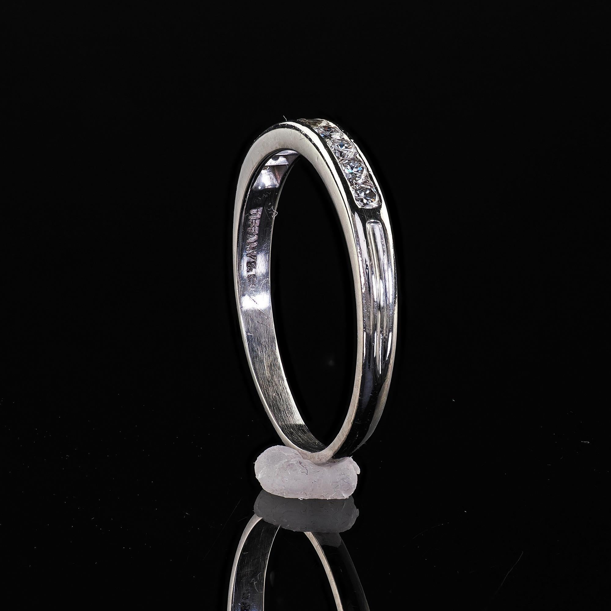 Vintage Retro Tiffany and Co Platinum Diamond Wedding Band Ring - Size 7 3/4 For Sale 5