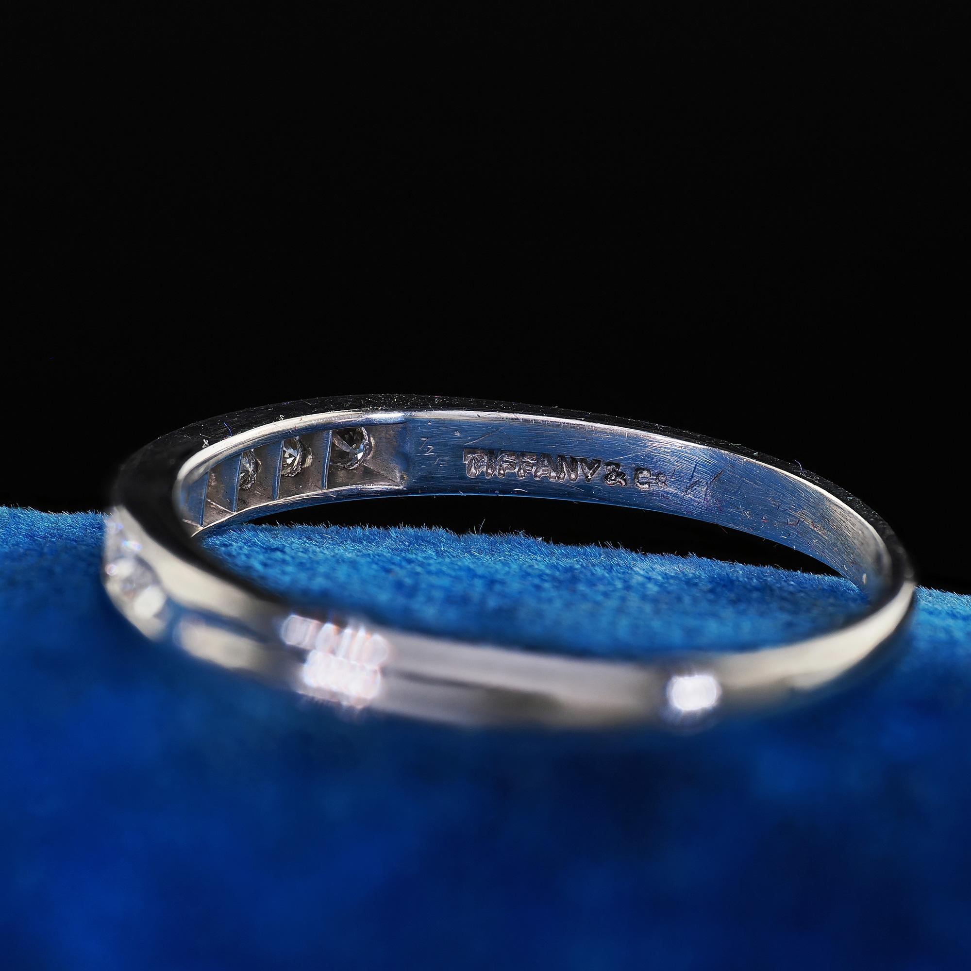 Vintage Retro Tiffany and Co Platinum Diamond Wedding Band Ring - Size 7 3/4 For Sale 2