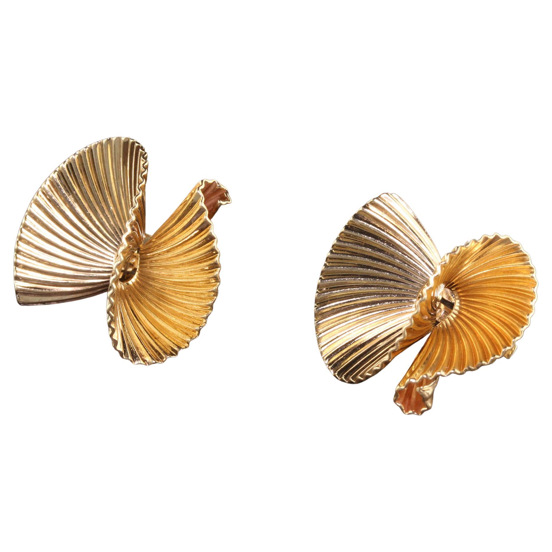 Tiffany & Co., boucles d'oreilles vintage rétro en or jaune 14 carats avec ruban tourbillonnant