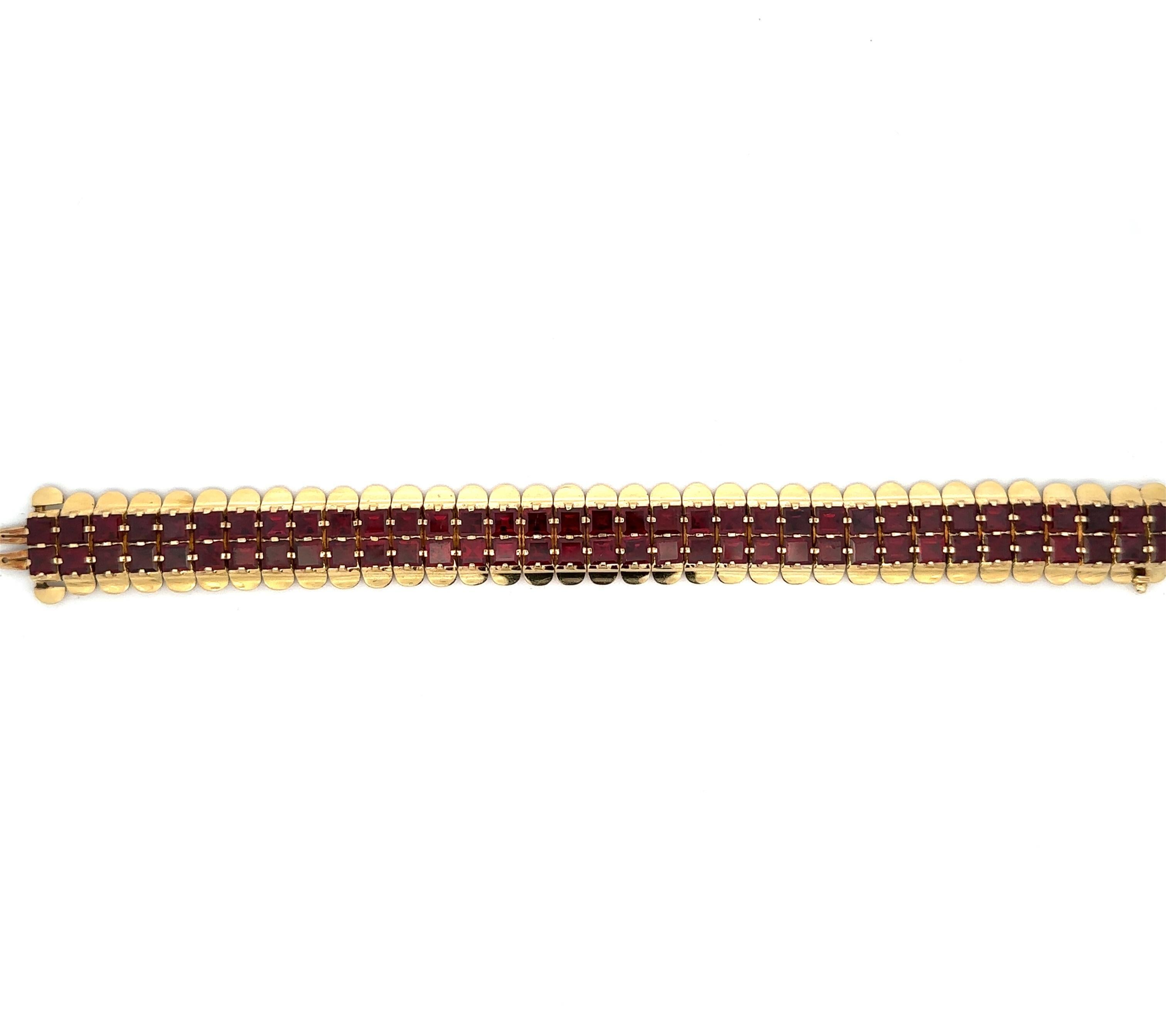 Vintage Retro Tiffany & Co. Massiv Gold Rot Granat 2 Row ausgestellte Ränder Armband im Angebot 4