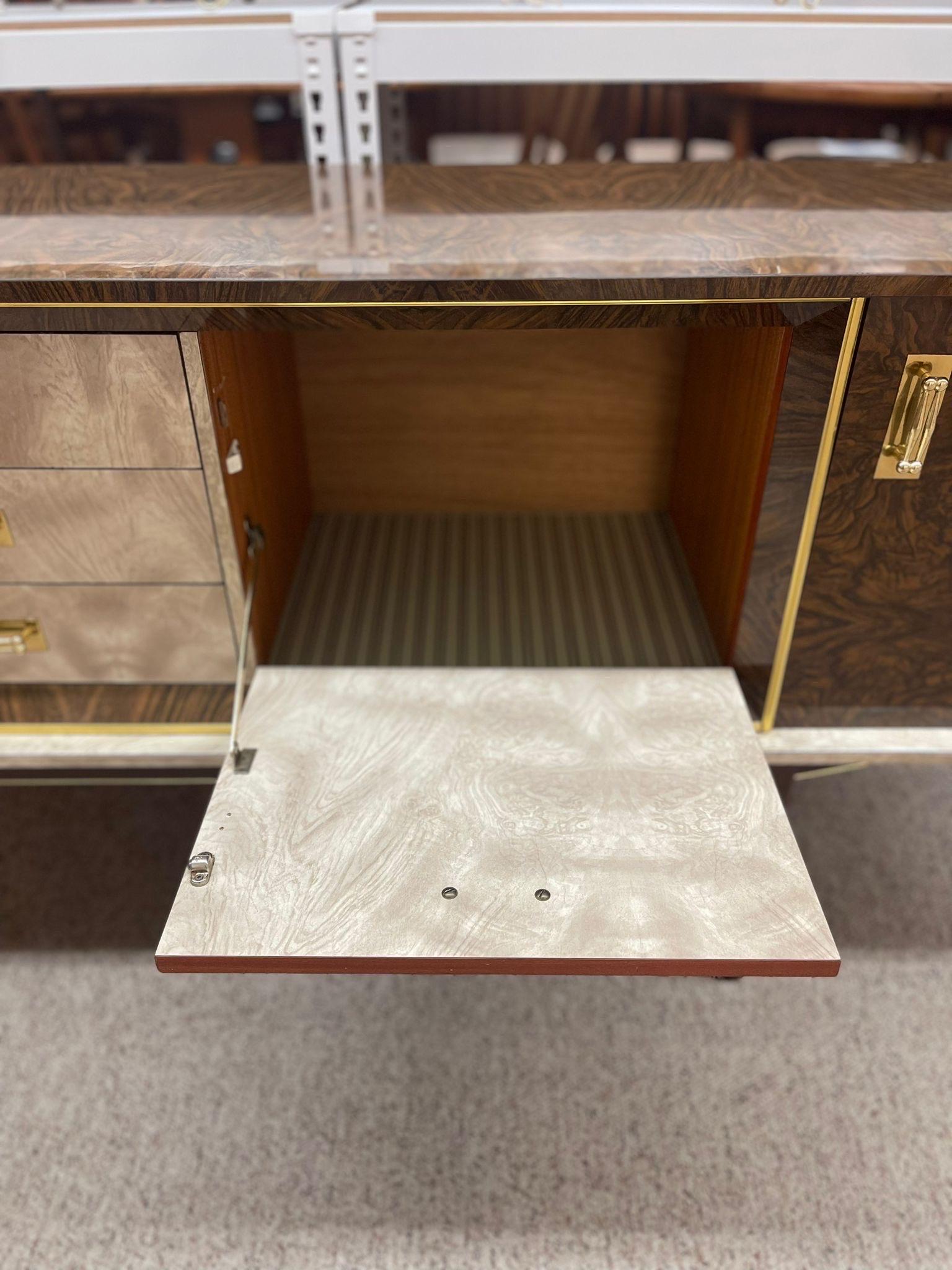 Mid-20th Century Vintage Retro Uk Import Two Toned Formica Credenza With Gold Accents. For Sale