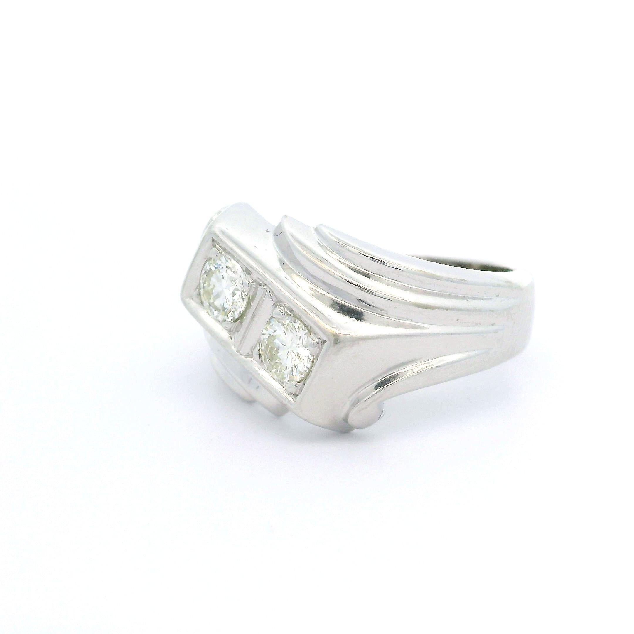 Anillo escalonado vintage retro unisex de oro blanco de 14k y doble diamante de 0,50 ctw en venta 5