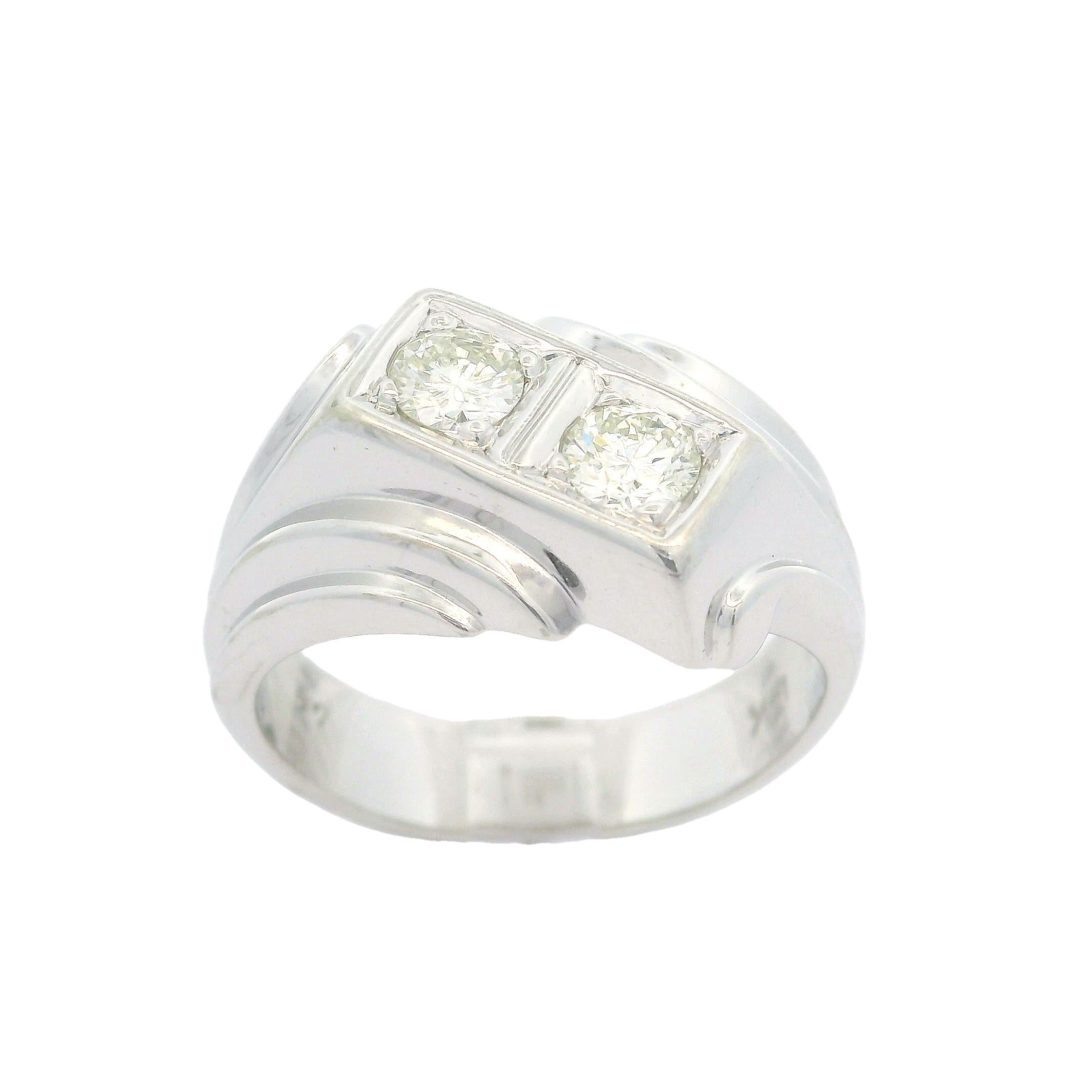 Anillo escalonado vintage retro unisex de oro blanco de 14k y doble diamante de 0,50 ctw en Bueno estado para la venta en Montclair, NJ