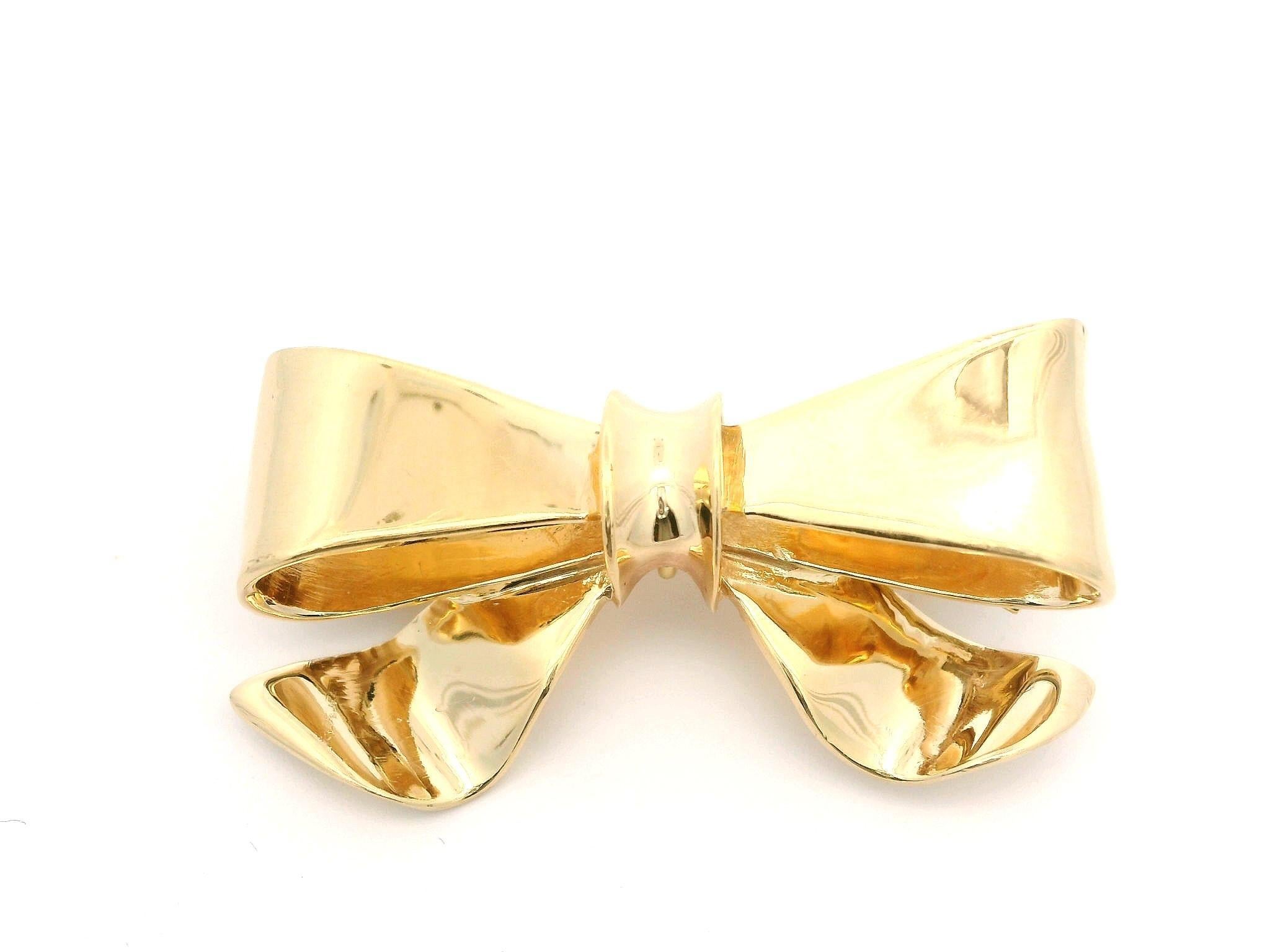 Vintage By di ottima fattura in oro giallo 14k con finitura lucida Spilla a nastro con arco in vendita 4