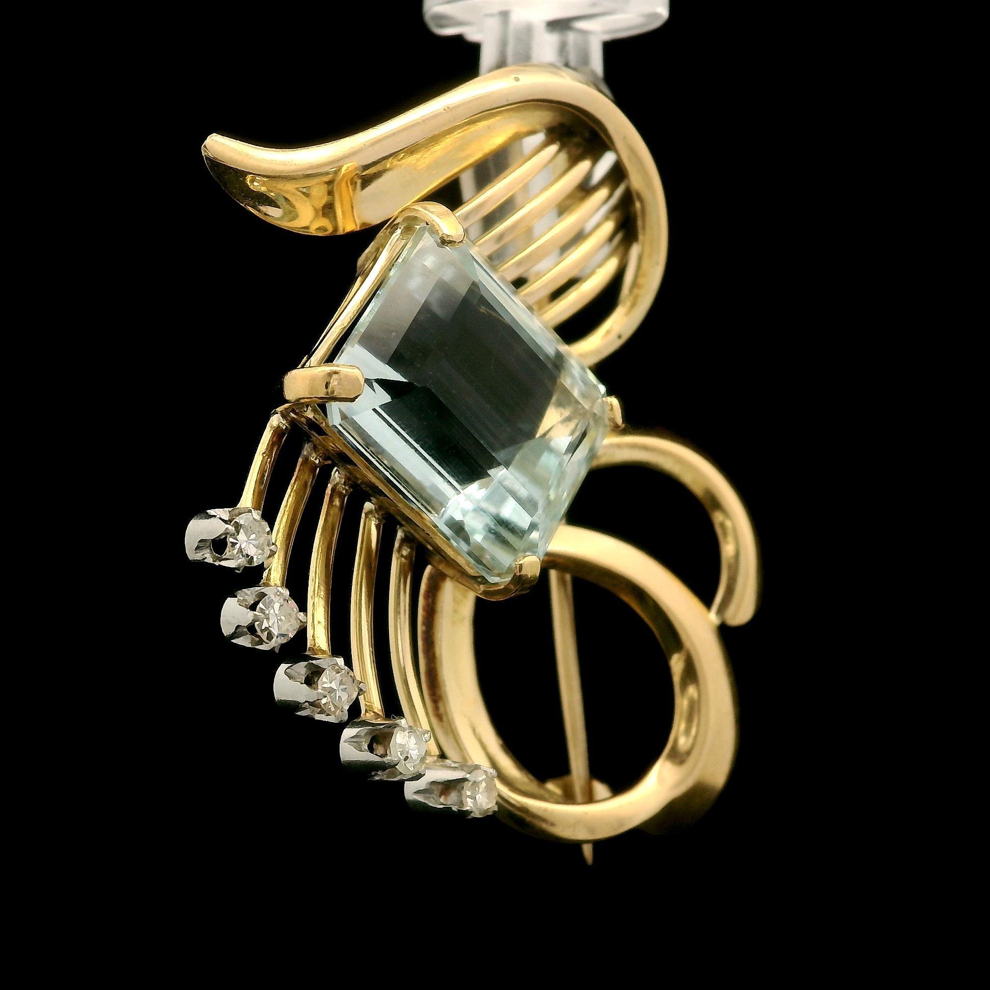 Vintage Retro Gelbgold & Platin 5,65 Karat Aquamarin mit Diamant-Ansteckbrosche, Vintage im Angebot 1