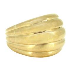 Vintage Retro Yellow Gold Ribbed Dome Bombe Fashion Ring