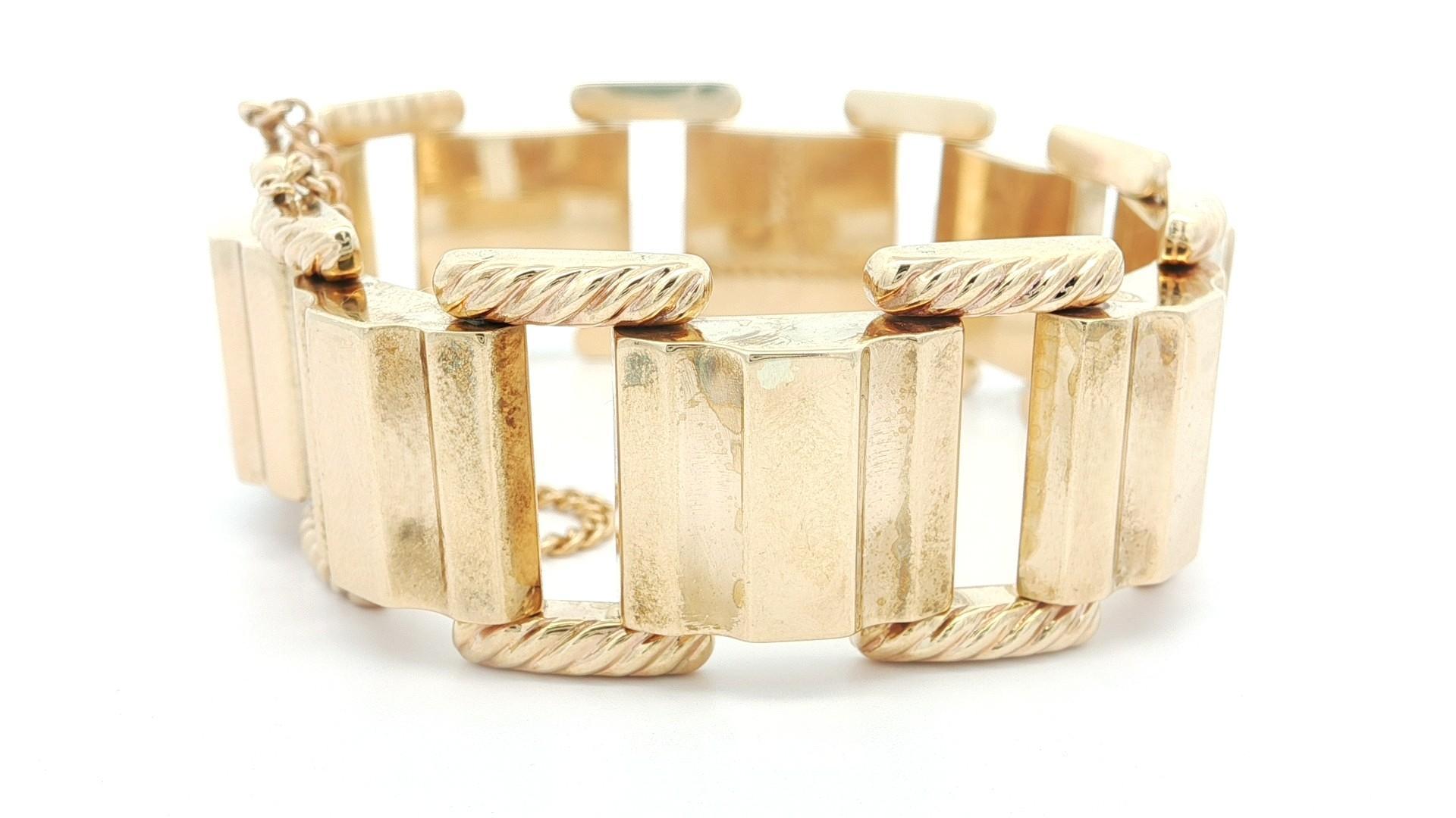 De las mujeres Pulsera de eslabones de oro amarillo retro vintage con panel acanalado ancho y abullonado en venta