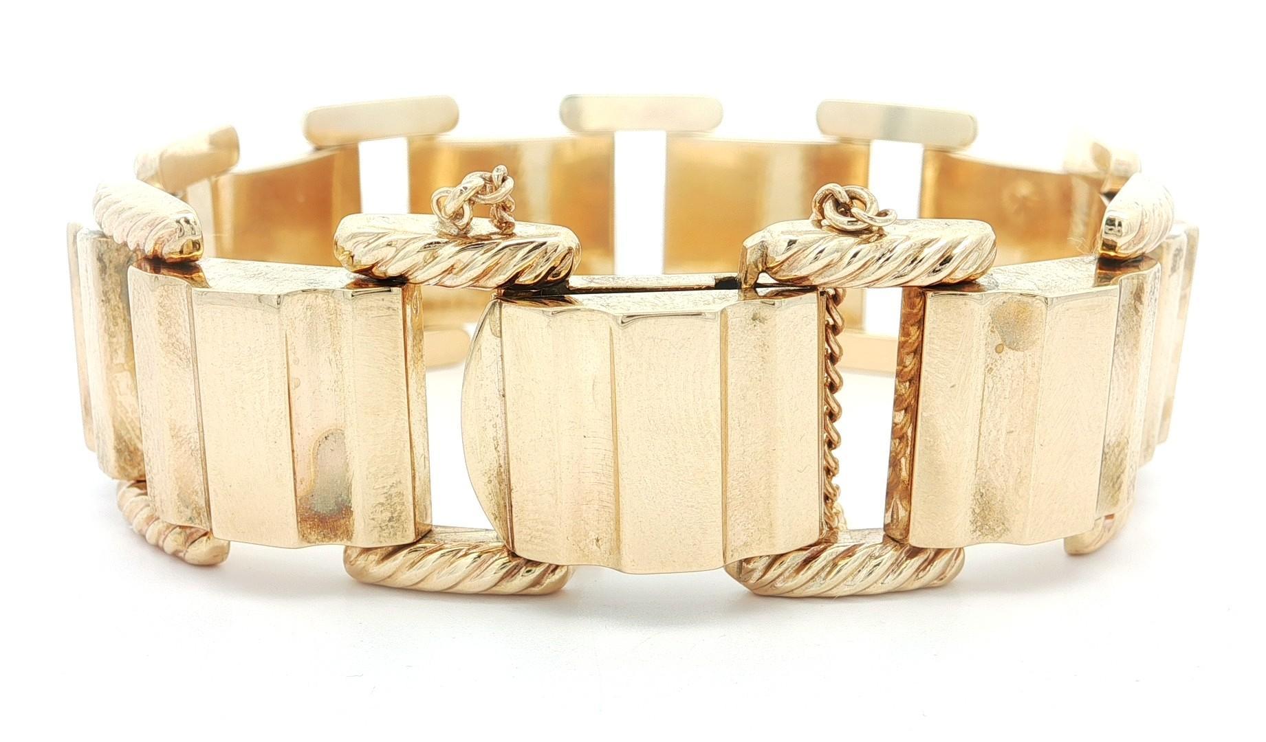 Vintage Retro Yellow Gold Wide Puffed Grooved Panel Link Bracelet