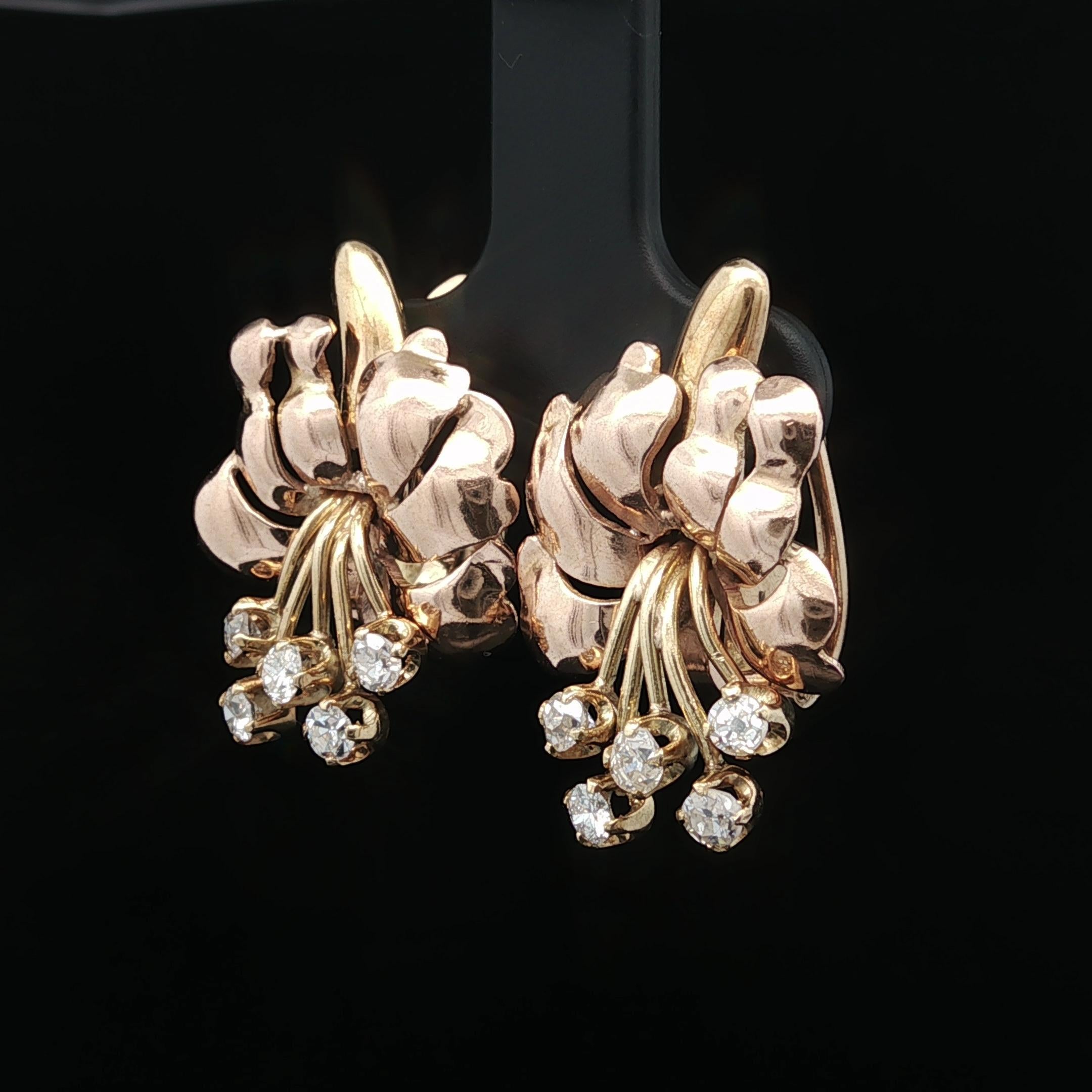 Vintage Retro Gelb & Rose Gold .60ct Diamond Flower Bouquet Omega Ohrringe im Zustand „Gut“ im Angebot in Montclair, NJ