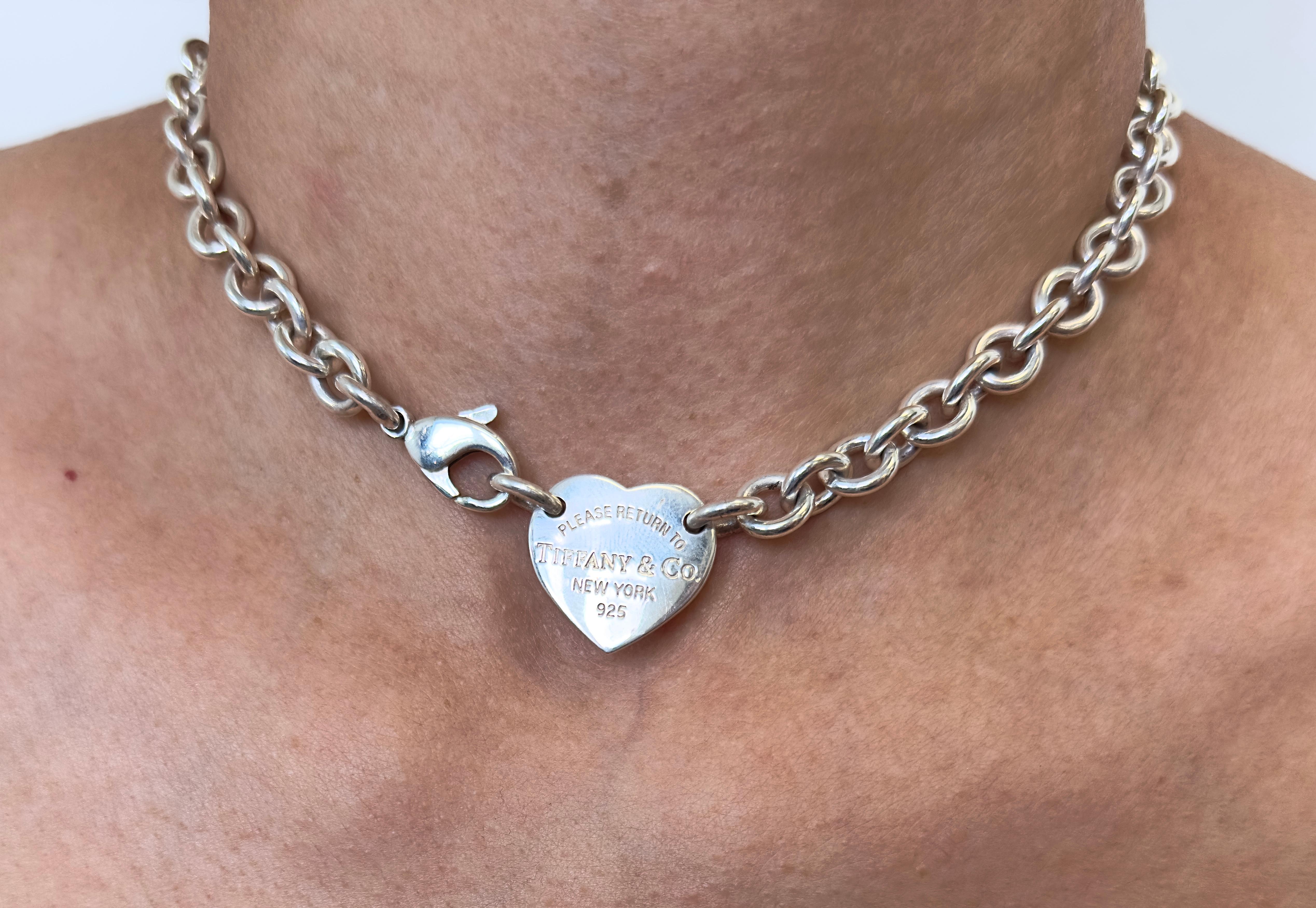 Vintage Rückkehr zu Tiffany & Co Sterling Silber Herz Tag Choker Halskette im Zustand „Gut“ im Angebot in Houston, TX