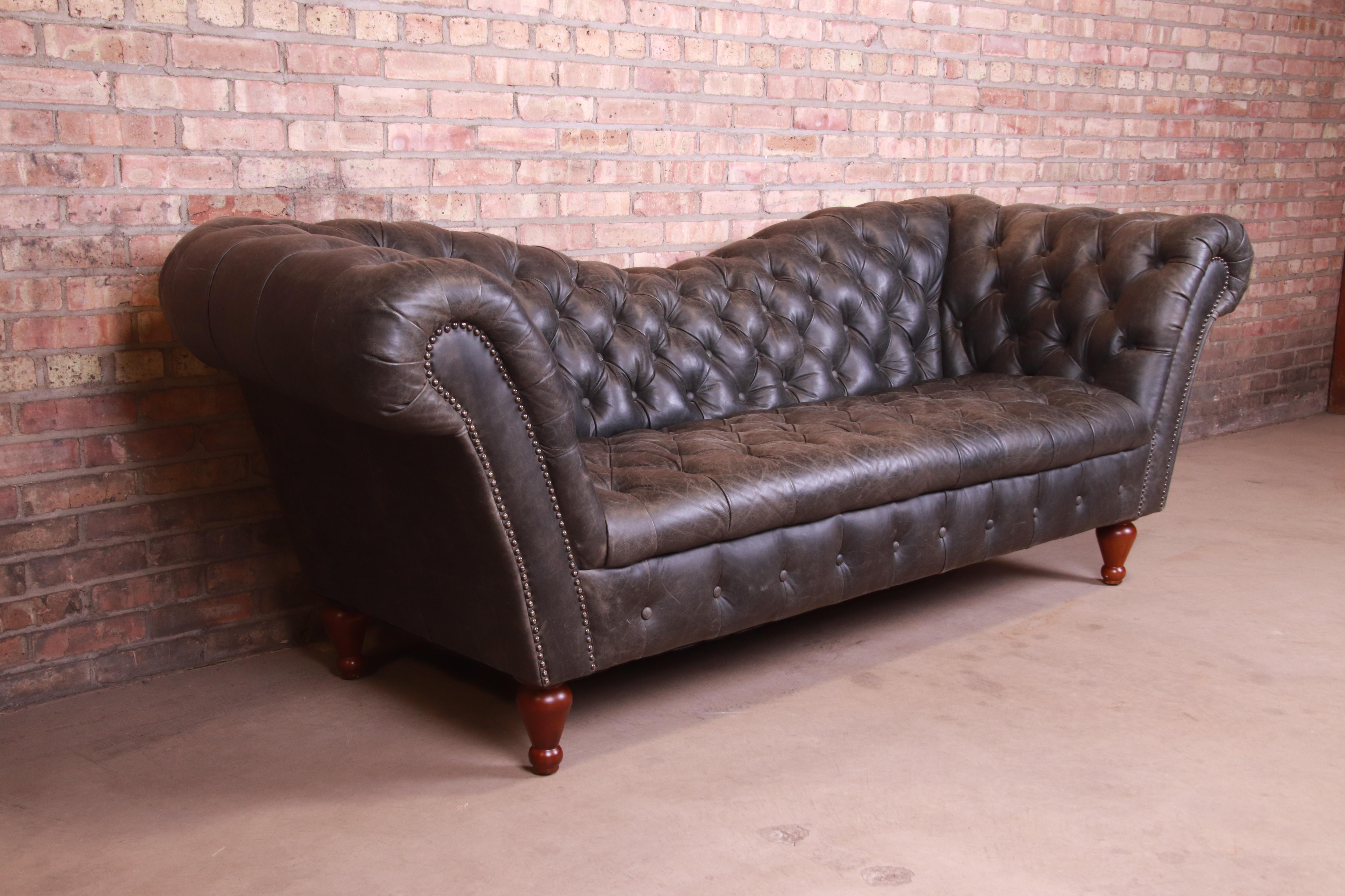 Vintage Reverse Camelback Tufted Leather Chesterfield Sofa In Good Condition In South Bend, IN