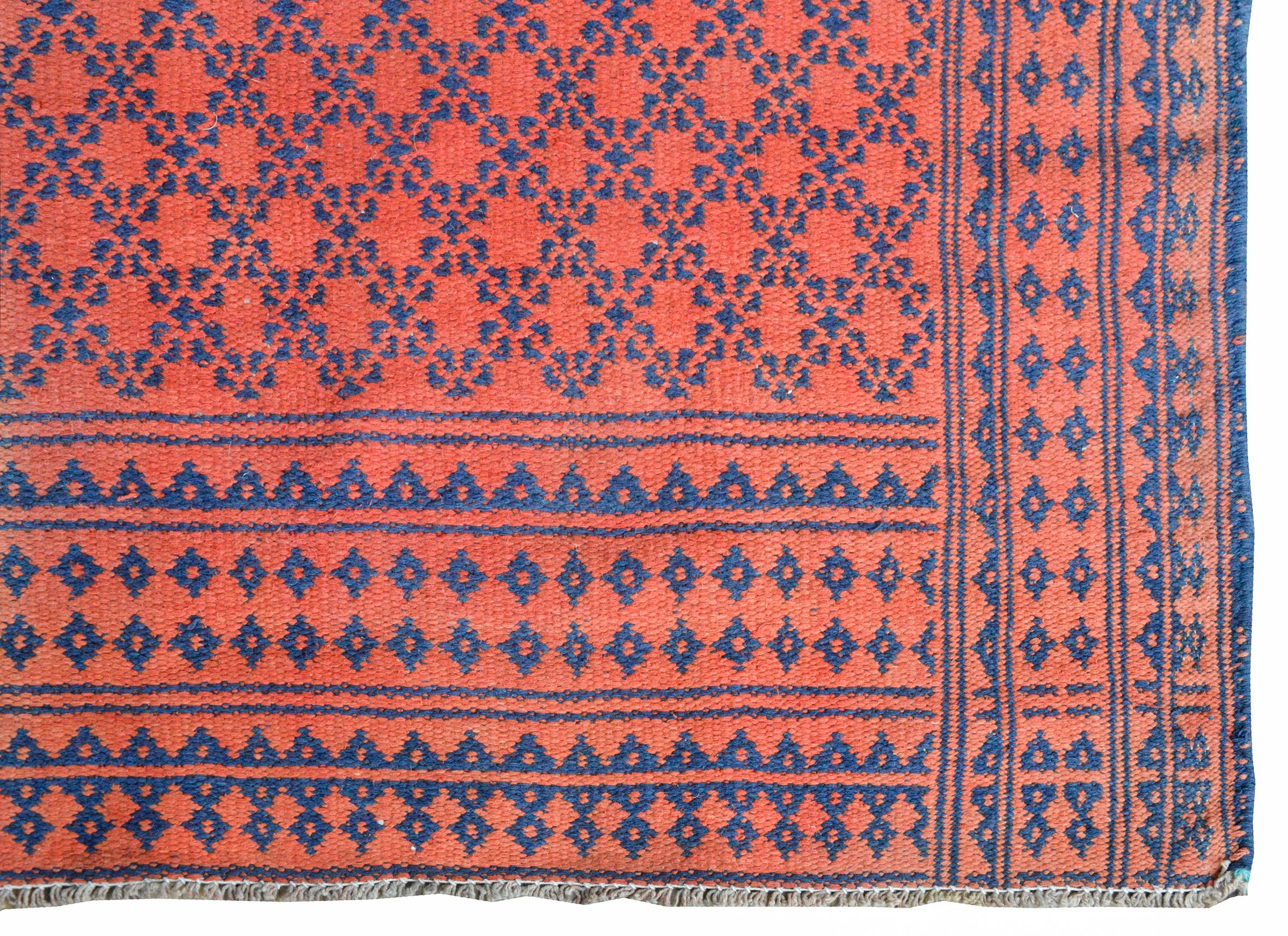 Wendbarer Saveh-Kelim-Teppich, Vintage im Angebot 4