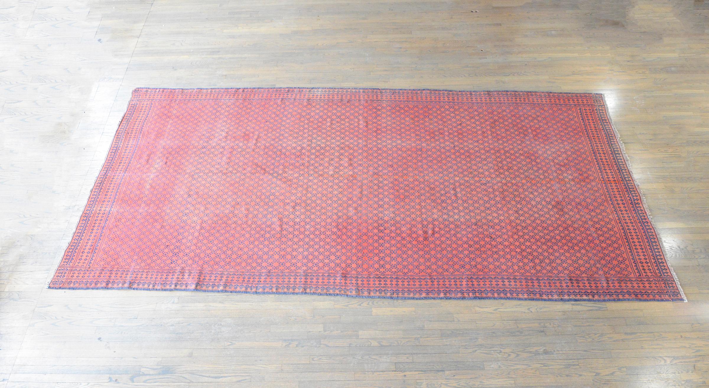 Vintage Reversible Saveh Kilim Rug For Sale 5