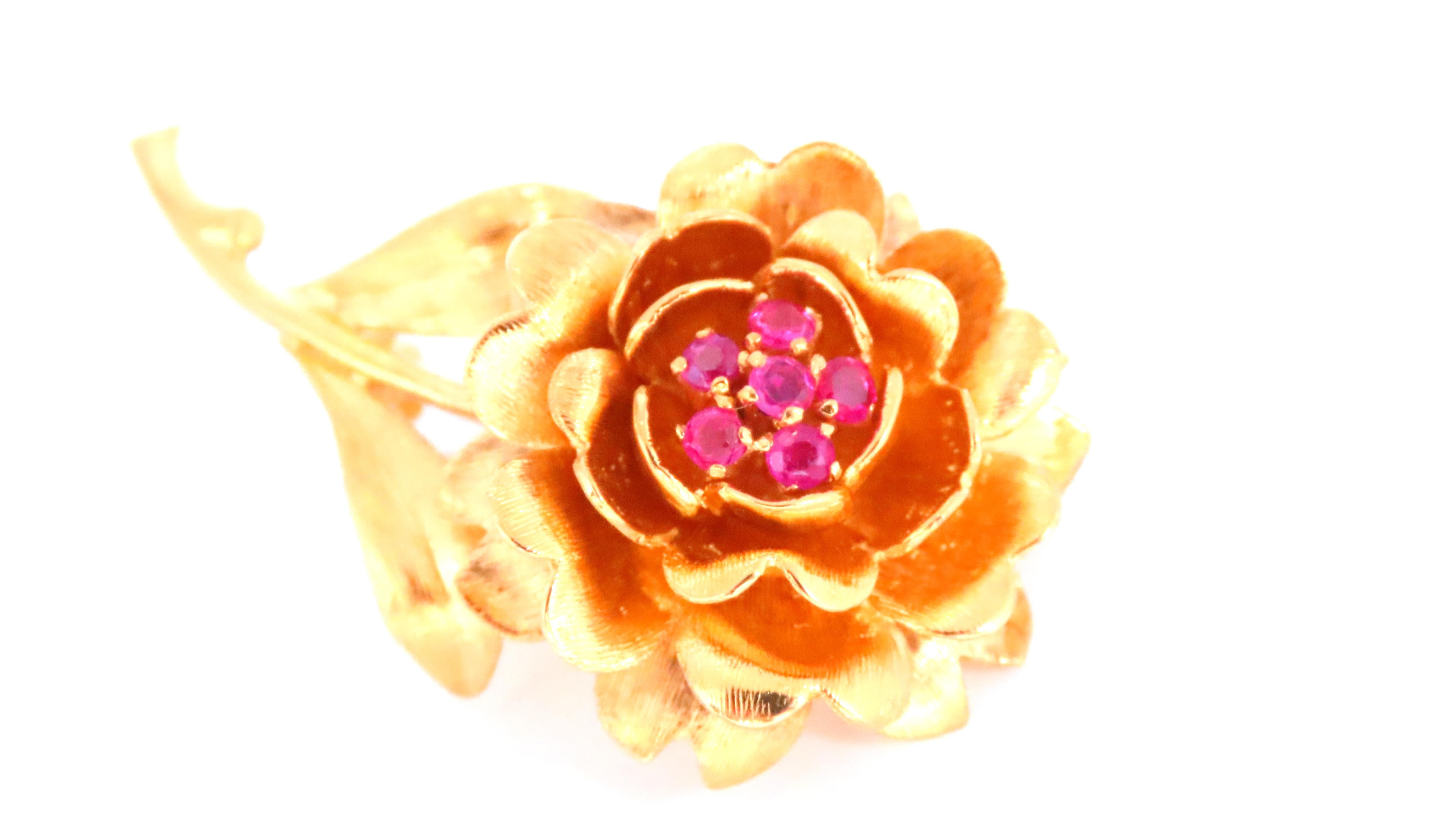 Donna Vintage Revisit 0,30ct rubino naturale diamante spilla 3D Natura morta 12552 in vendita
