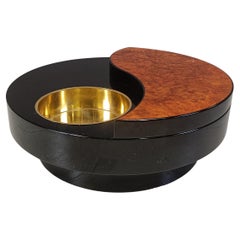 Vintage revolving coffee table in  burl and lacquer by Willy Rizzo, 1970s