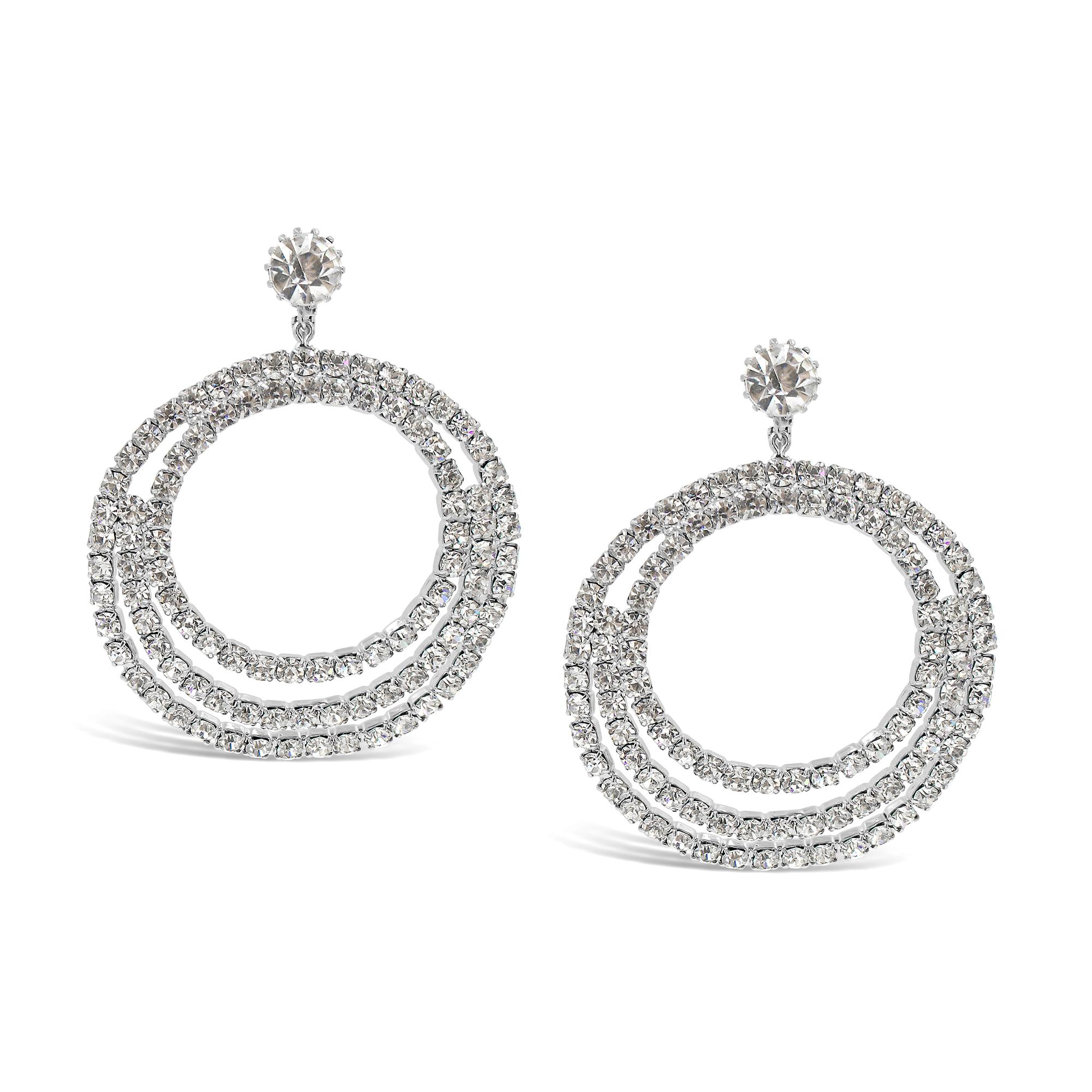 Aros colgantes grandes de brillantes vintage Circa años 80. Estos aros frontales quedan bien con cualquier cosa y son increíblemente elegantes para una fiesta en los Hamptons, en el sur de Francia o en cualquier lugar intermedio.  Son sólidas y