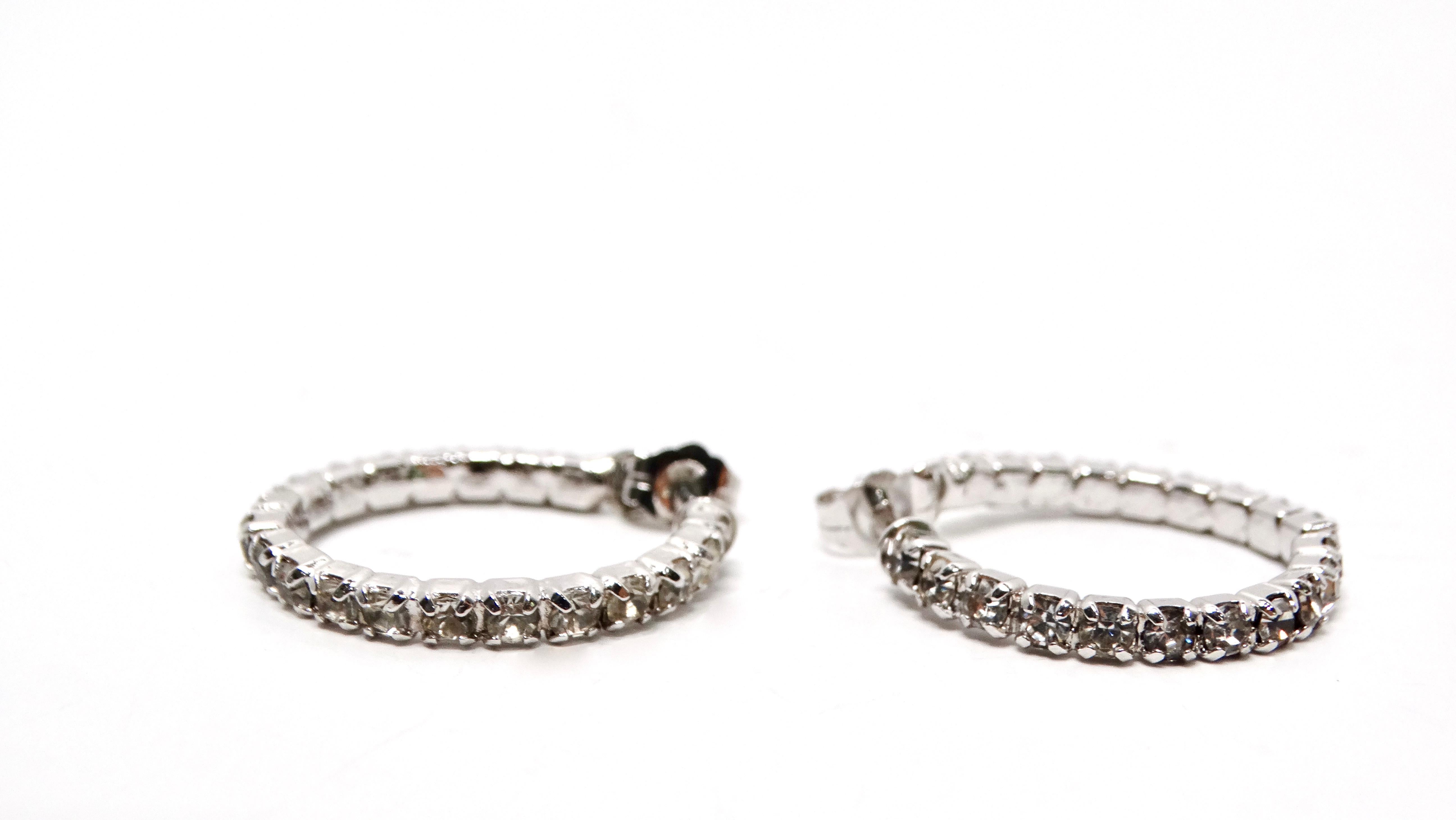 Vintage Rhinestone Surrounded Sterling Silver Plated Flexible Hoop Earrings In Good Condition For Sale In Scottsdale, AZ