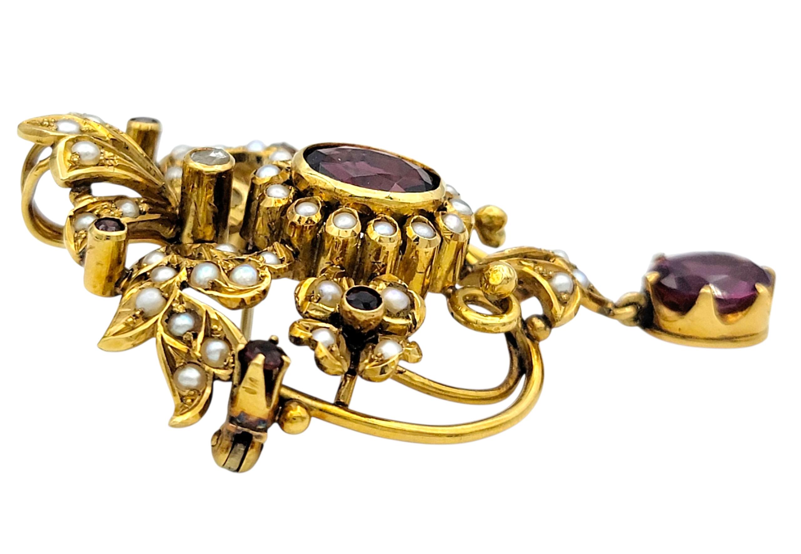Vintage Rhodolith Granat, Diamant und Perle Brosche/Anhänger 18 Karat Gelbgold (Ovalschliff) im Angebot