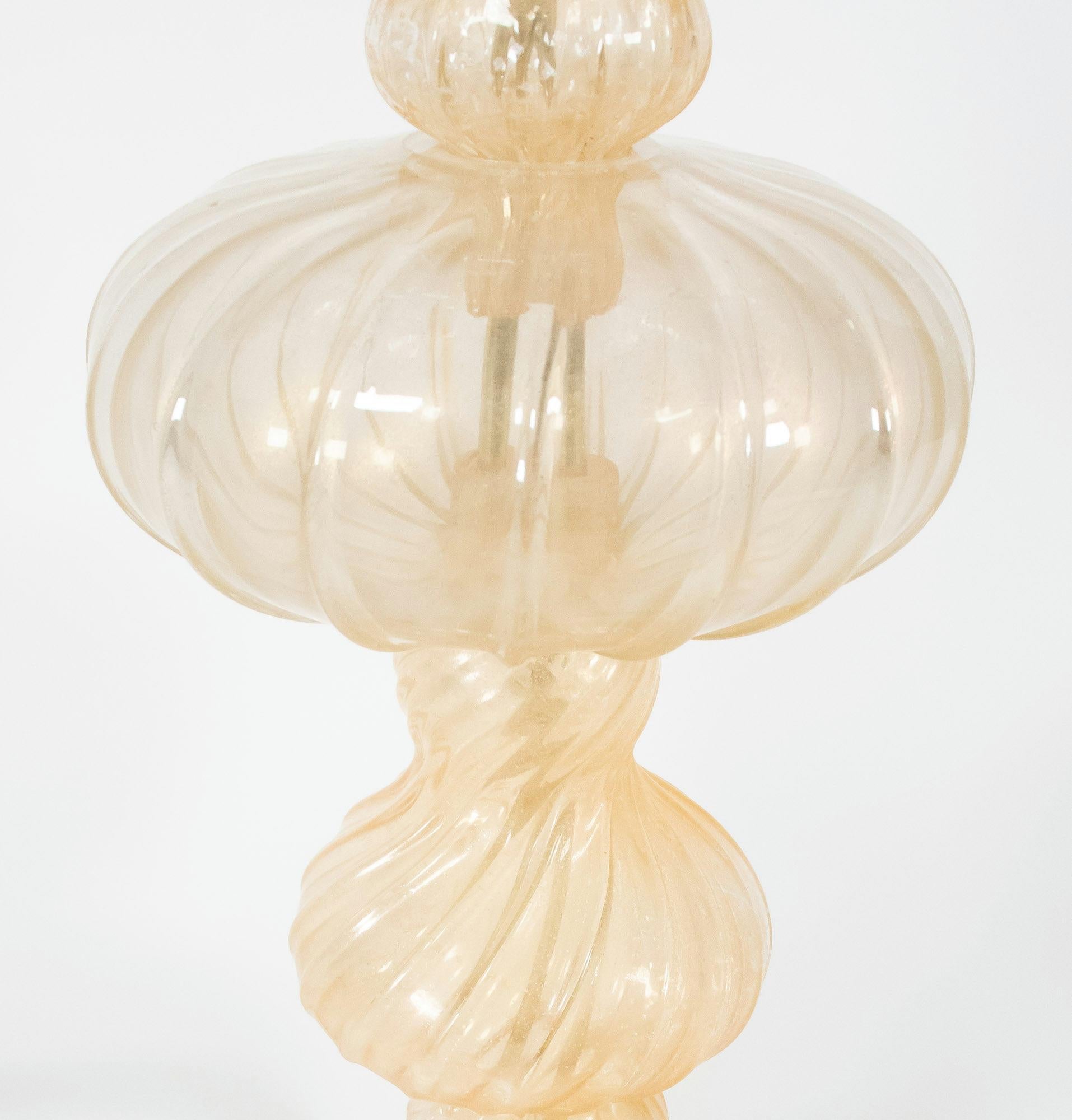 Italian Vintage Ribbed Aventurine Murano Table Lamp For Sale
