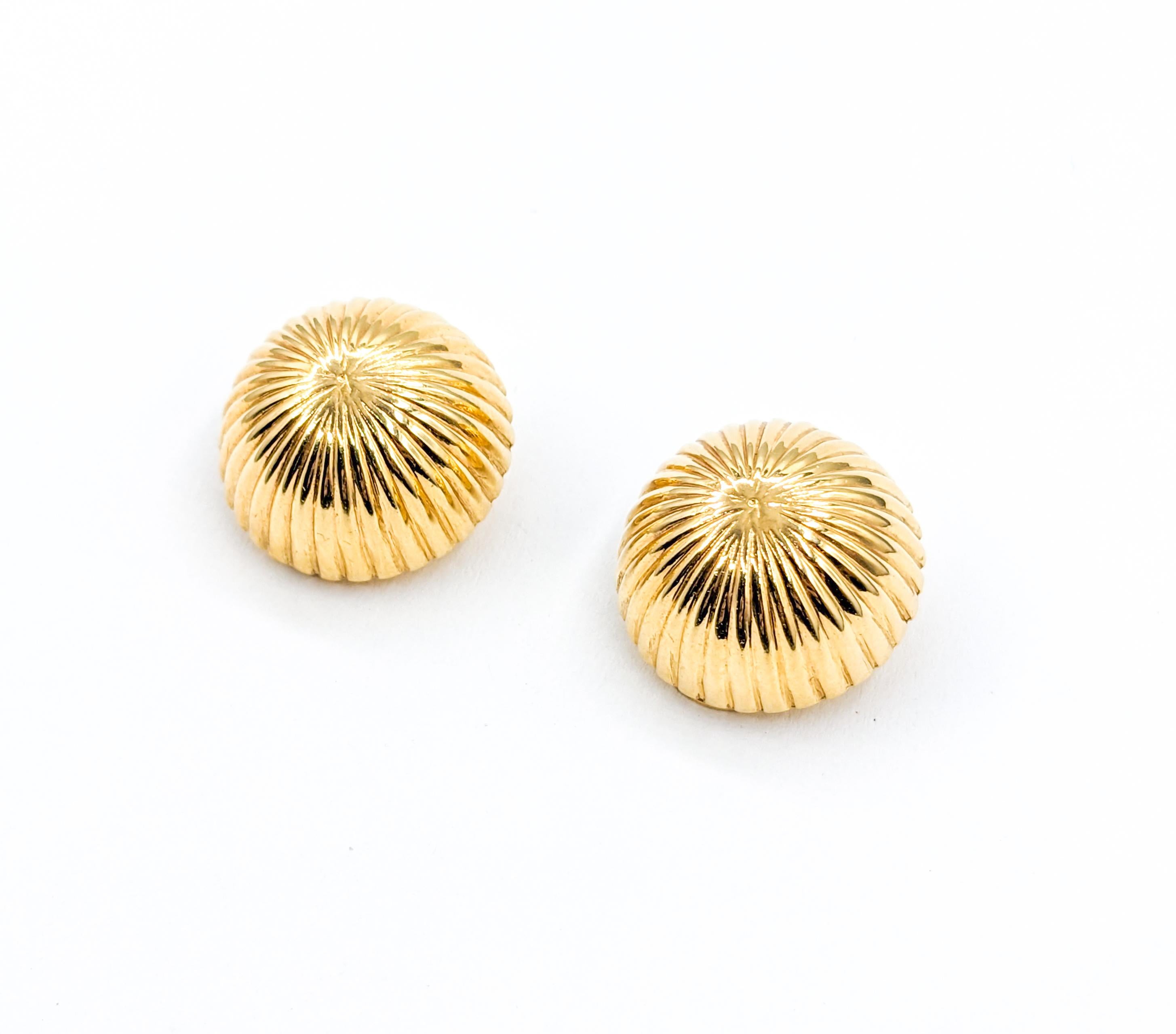 Vintage Ribbed Dome Clip On Earrings For Sale 2