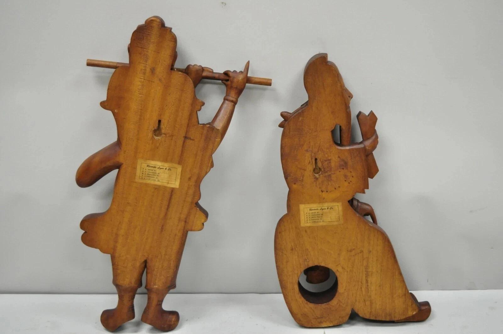 Vintage Ricardo Lynn geschnitzt Teakholz orientalischen Figuren Flöte Spieler Wiseman Pair im Angebot 4