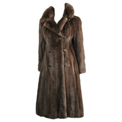 Vintage Rich Brown Mink Fur Coat 1970
s